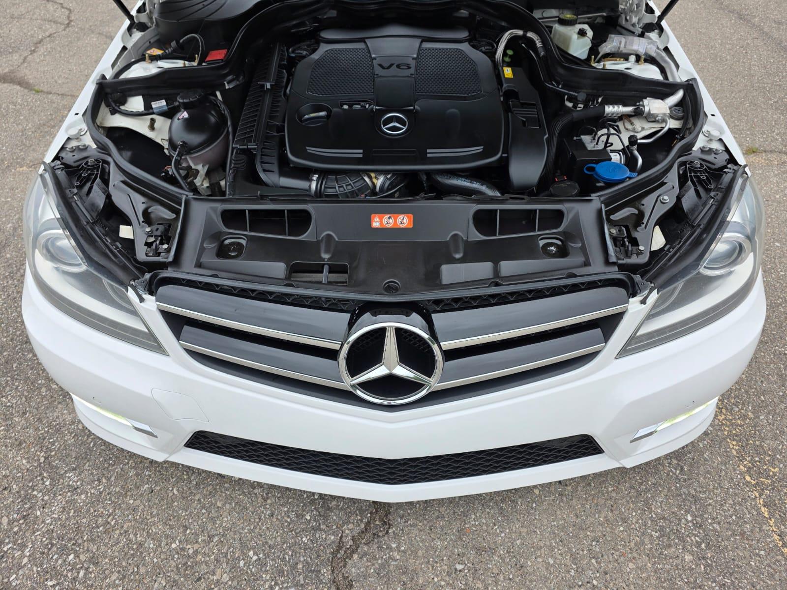 /akmautomotiveltd/2015-Mercedes-Benz-C-Class-5936465818075298.jpg