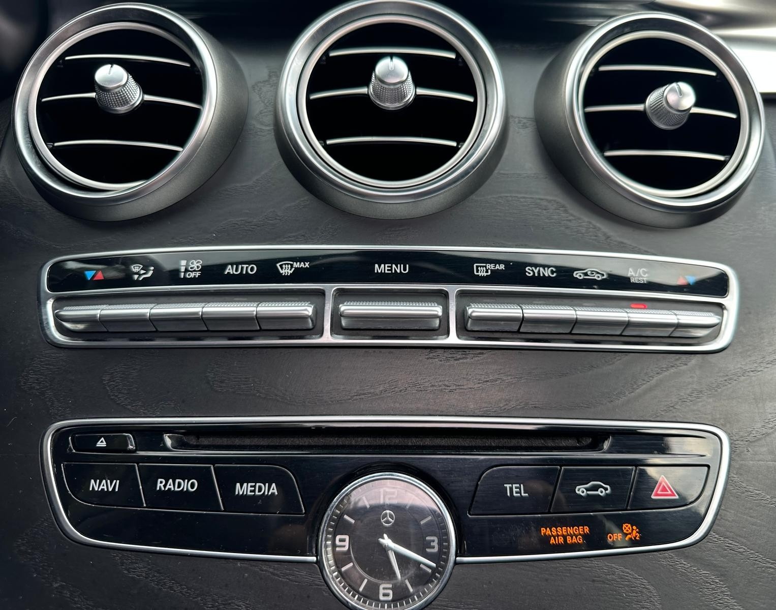 /akmautomotiveltd/2015-Mercedes-Benz-C-Class-8205462915339607.jpg