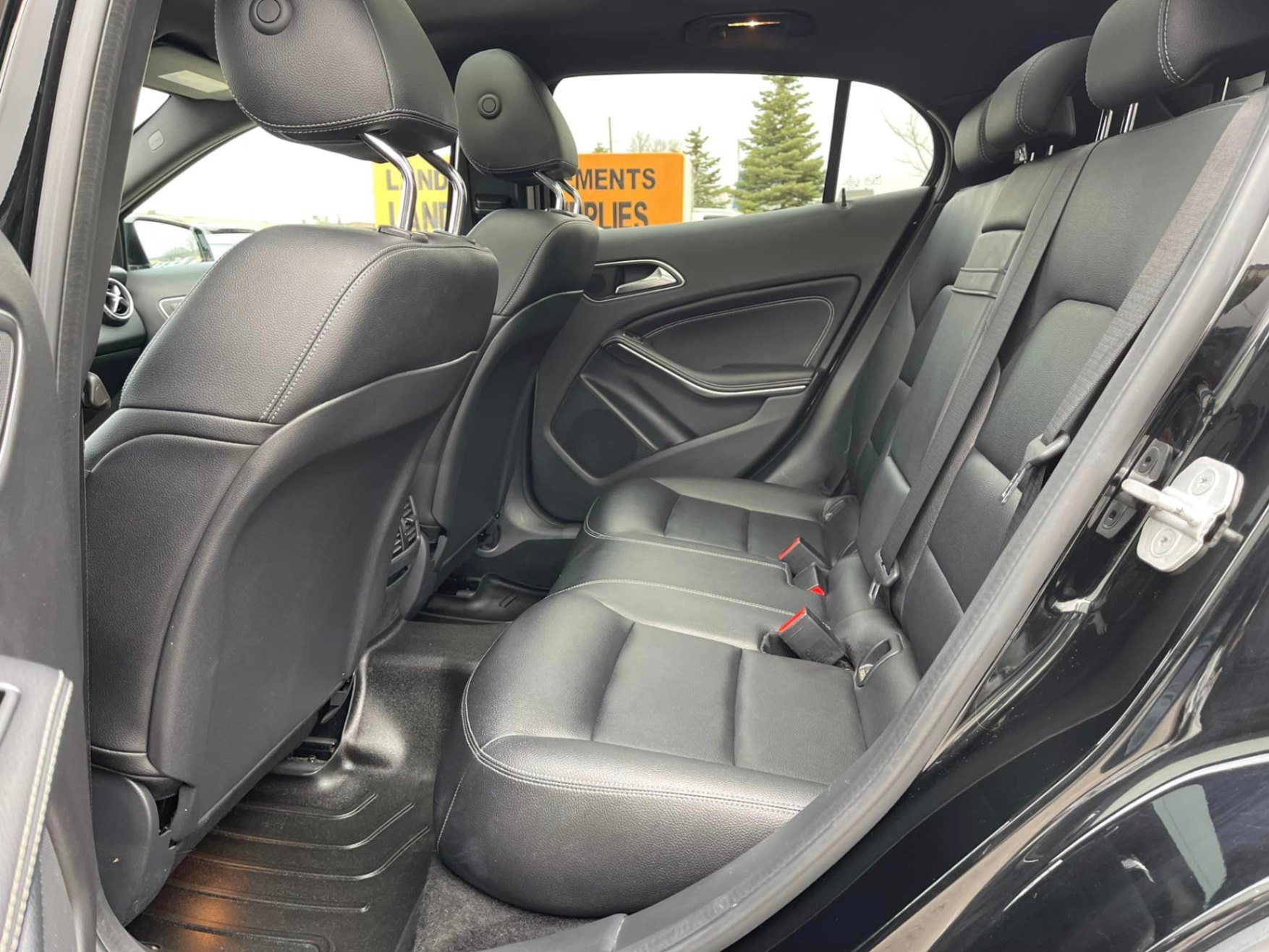 /akmautomotiveltd/2015-Mercedes-Benz-GLA-Class-986274013550593.jpg