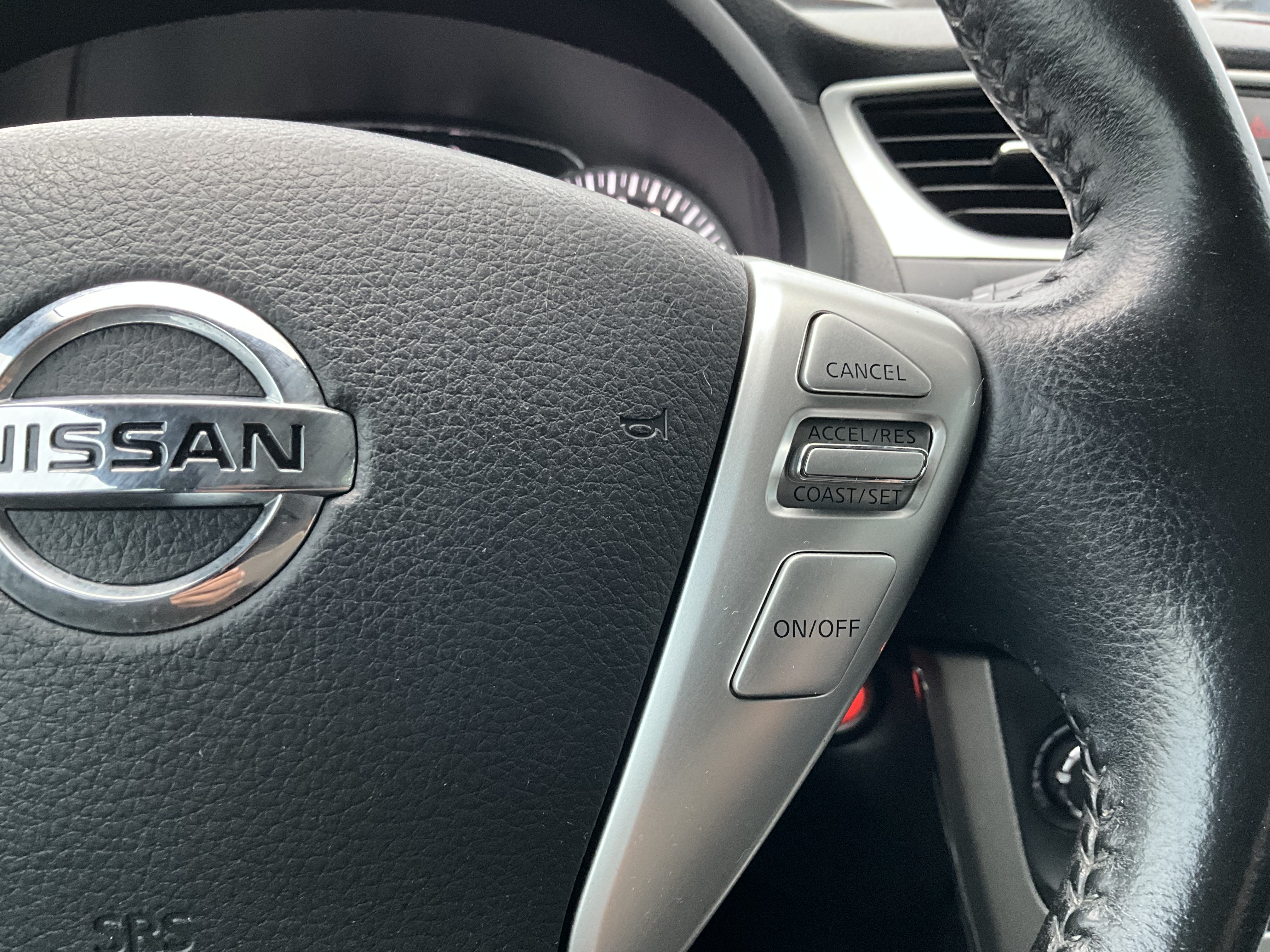 /akmautomotiveltd/2015-Nissan-Sentra-18421701100622734.jpg