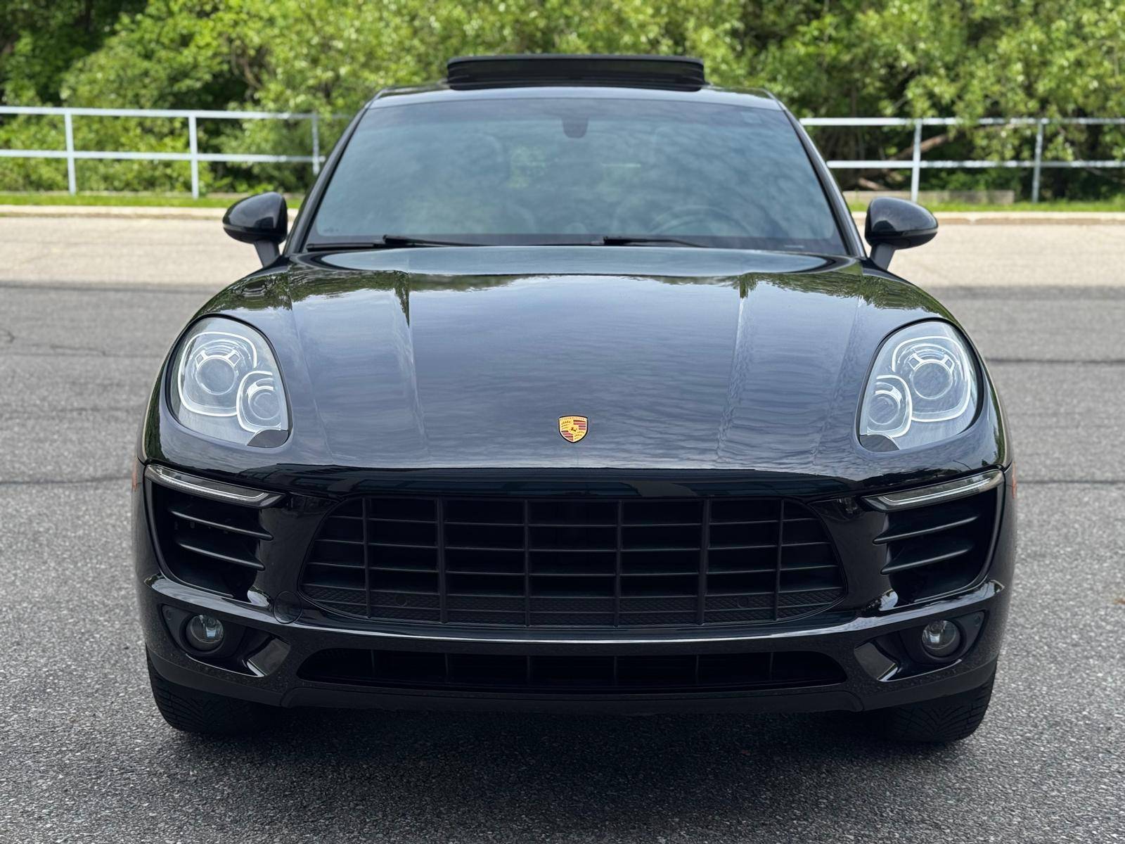 /akmautomotiveltd/2015-Porsche-Macan-38940569513582934.jpg