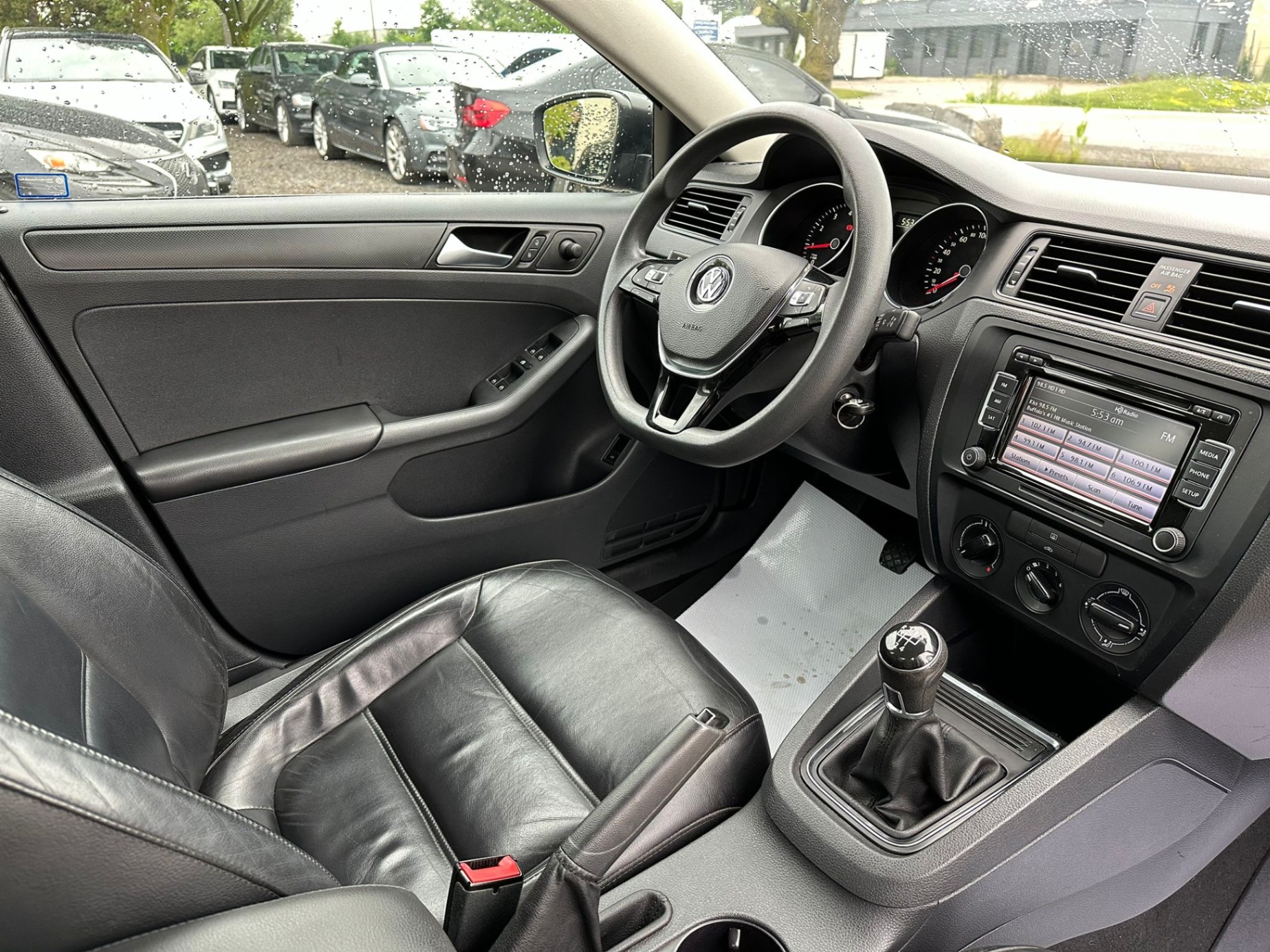 /akmautomotiveltd/2015-Volkswagen-Jetta-181034410236677.jpg