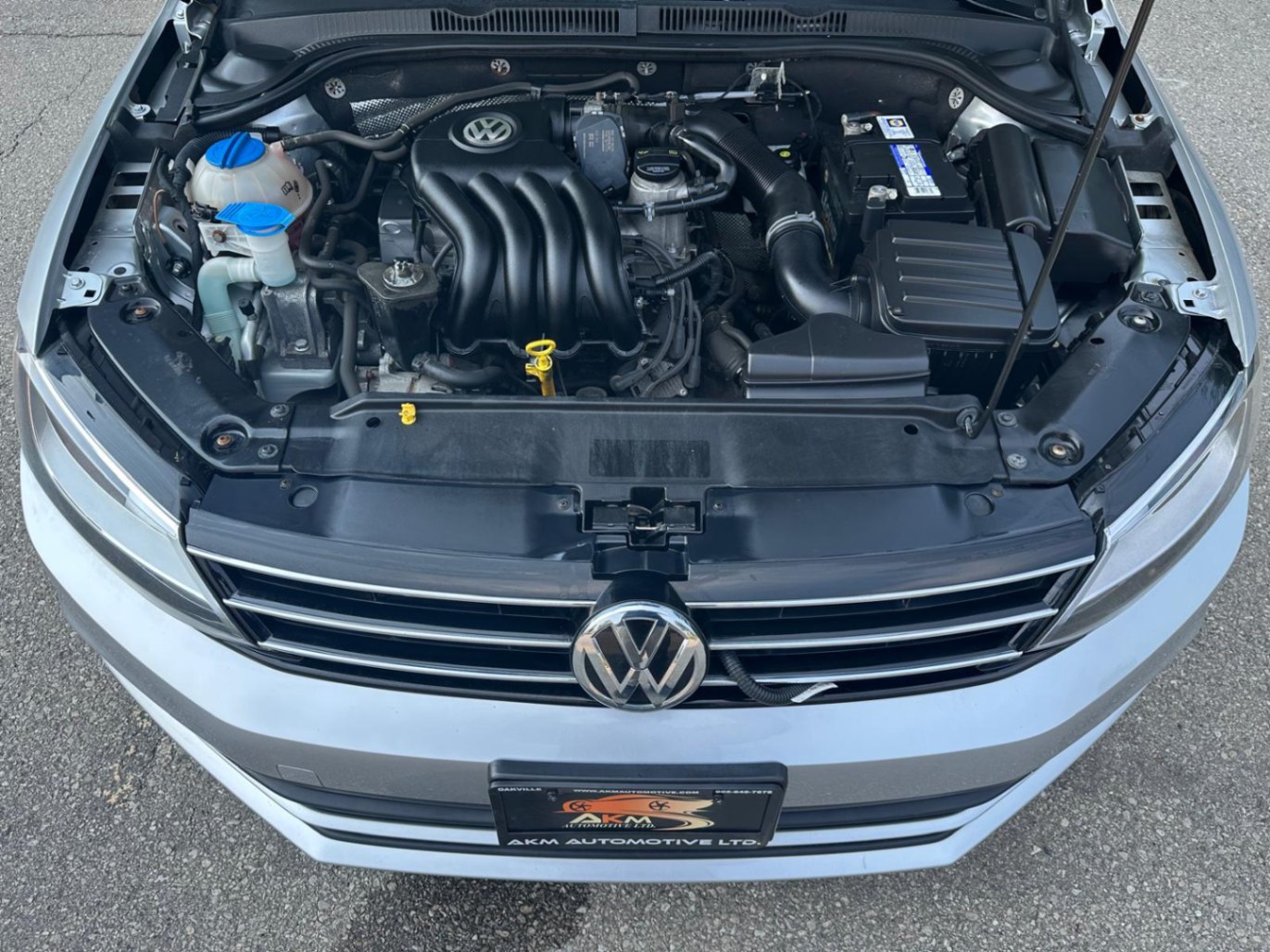 /akmautomotiveltd/2015-Volkswagen-Jetta-737727348253628.jpg