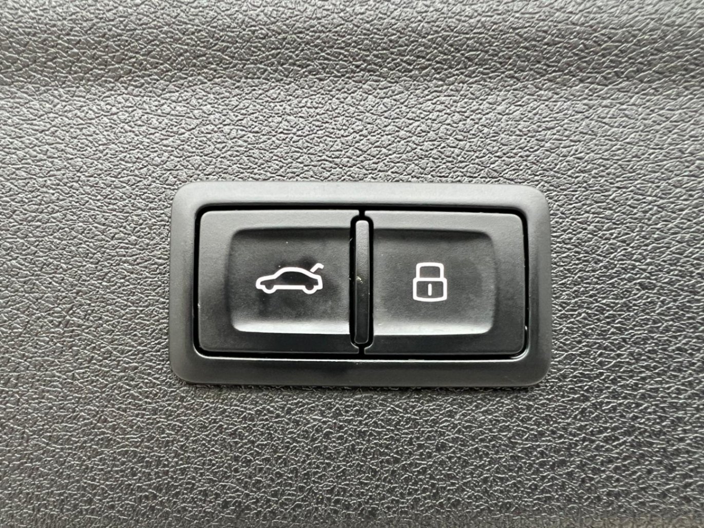 /akmautomotiveltd/2016-Audi-Q3-9517935099475006.jpg