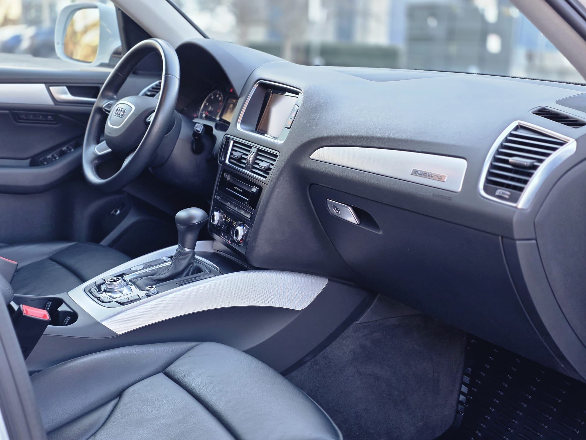 /akmautomotiveltd/2016-Audi-Q5-17361973426121358.jpg