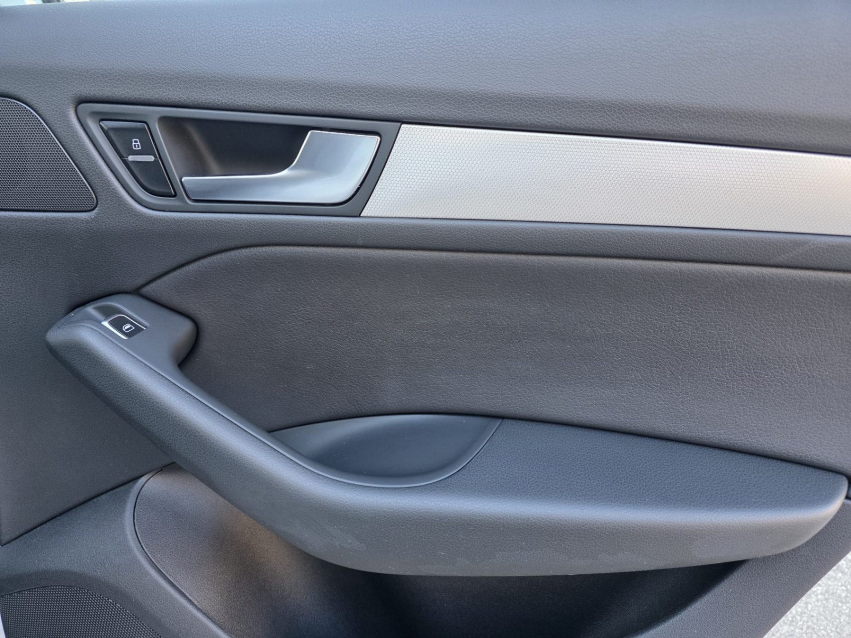 /akmautomotiveltd/2016-Audi-Q5-22767285671519422.jpg