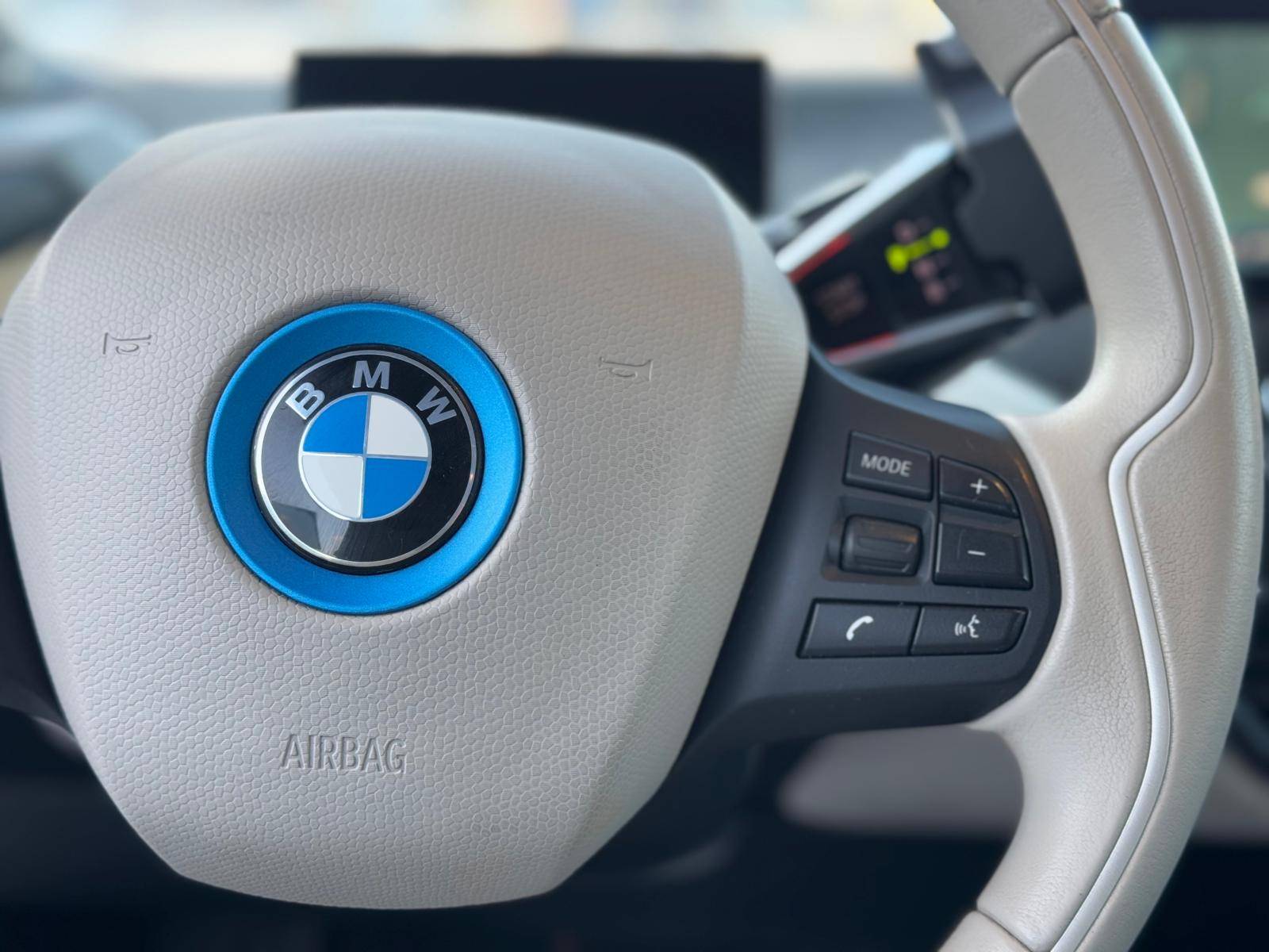 /akmautomotiveltd/2016-BMW-I3-4674746554804883.jpg