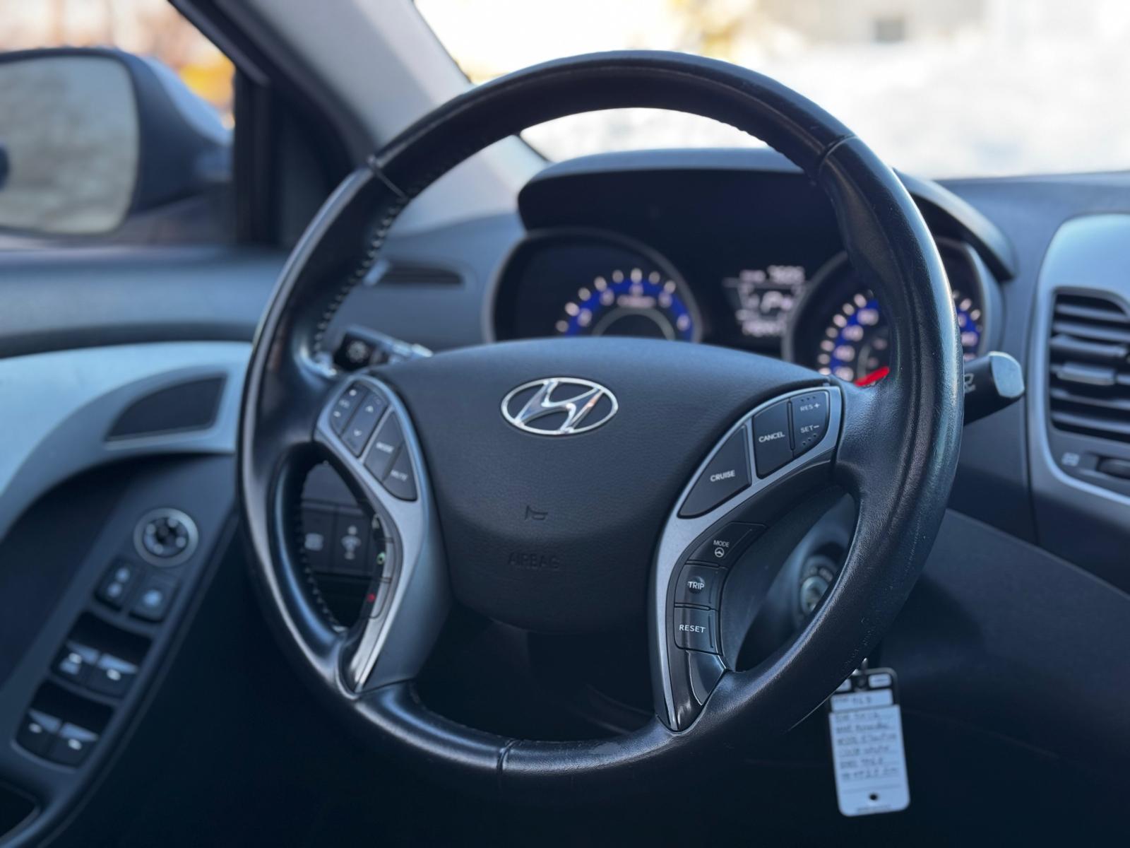/akmautomotiveltd/2016-Hyundai-Elantra-8415099720480823.jpg