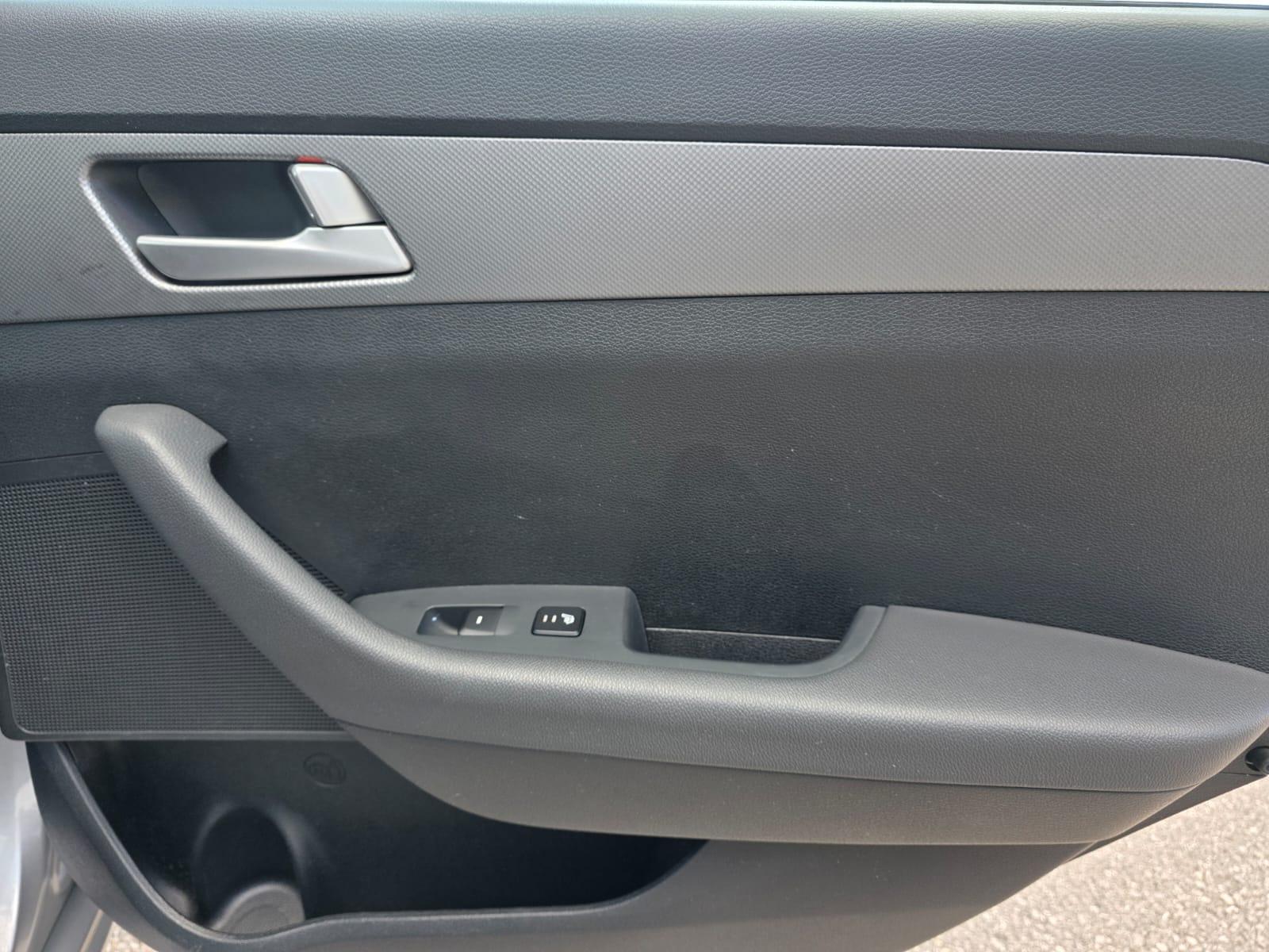 /akmautomotiveltd/2016-Hyundai-Sonata-2539211029490007.jpg