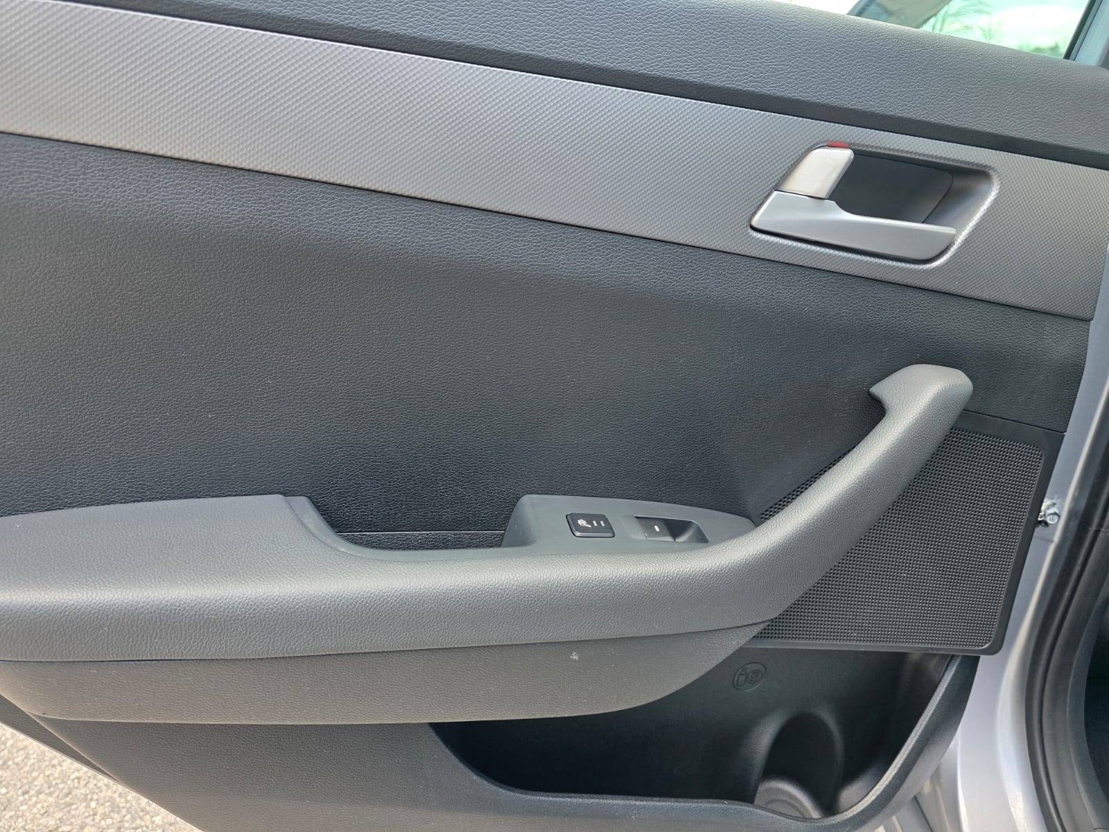/akmautomotiveltd/2016-Hyundai-Sonata-3954423186163851.jpg