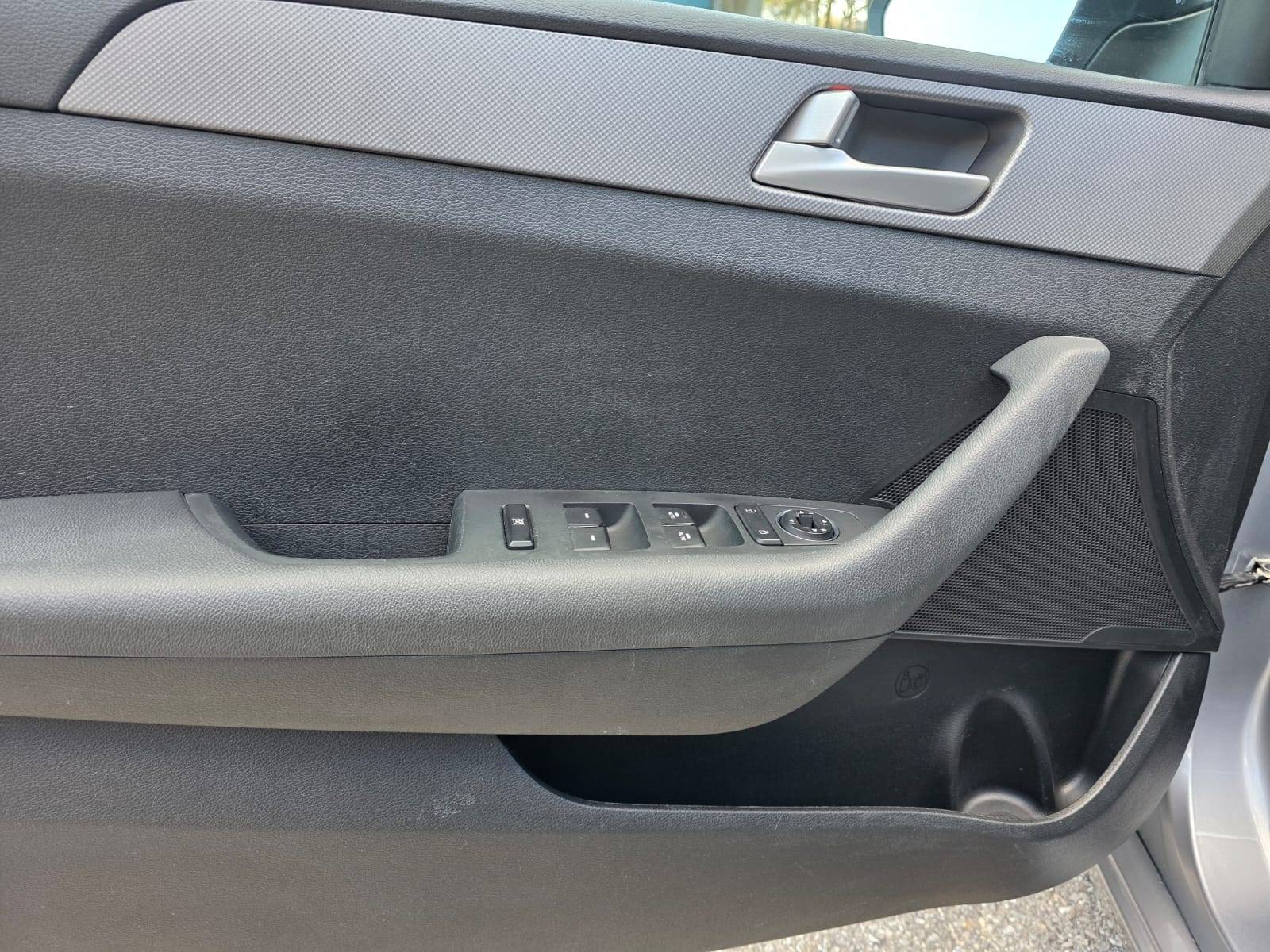 /akmautomotiveltd/2016-Hyundai-Sonata-5117342180442914.jpg