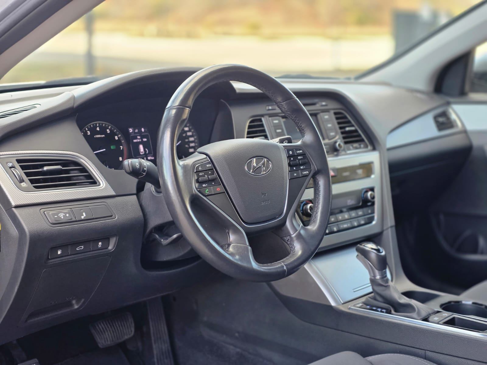 /akmautomotiveltd/2016-Hyundai-Sonata-5454872114140954.jpg