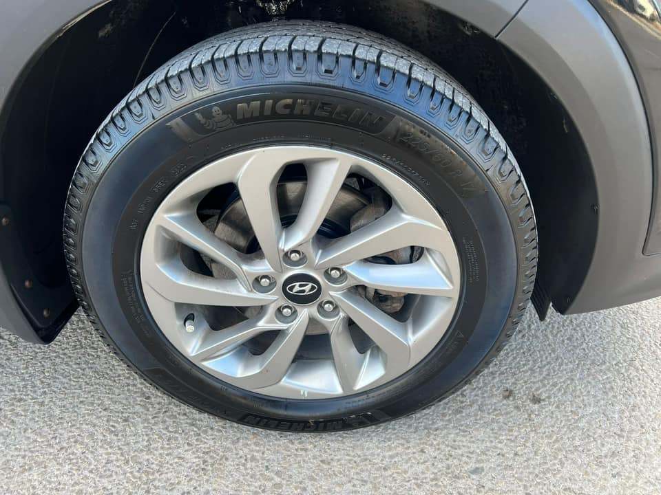 /akmautomotiveltd/2016-Hyundai-Tucson-8710065856568383.jpg