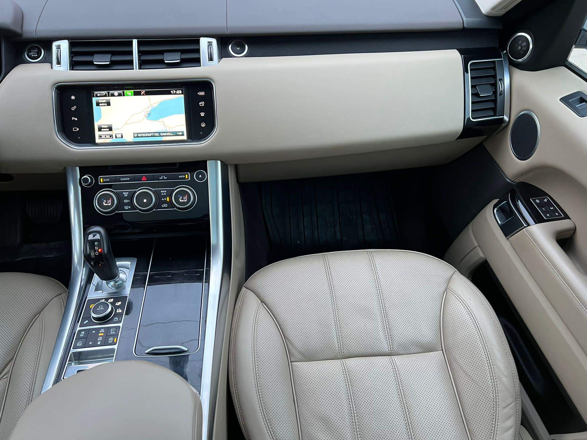 /akmautomotiveltd/2016-LandRover-RangeRover-09228550024559112.jpg