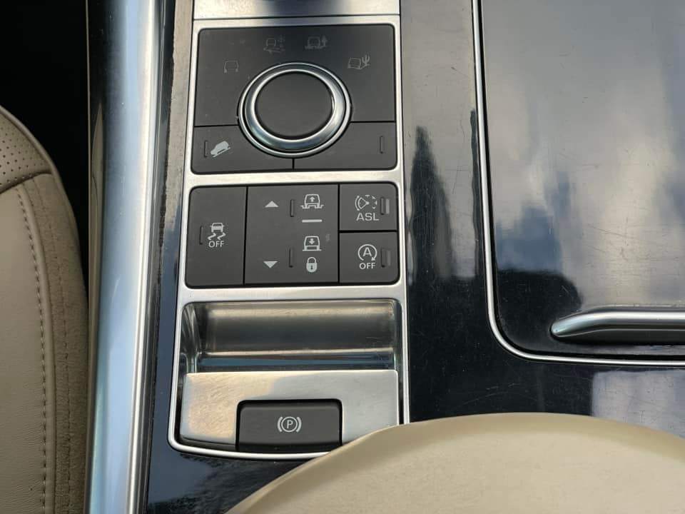 /akmautomotiveltd/2016-LandRover-RangeRover-9224812296870675.jpg