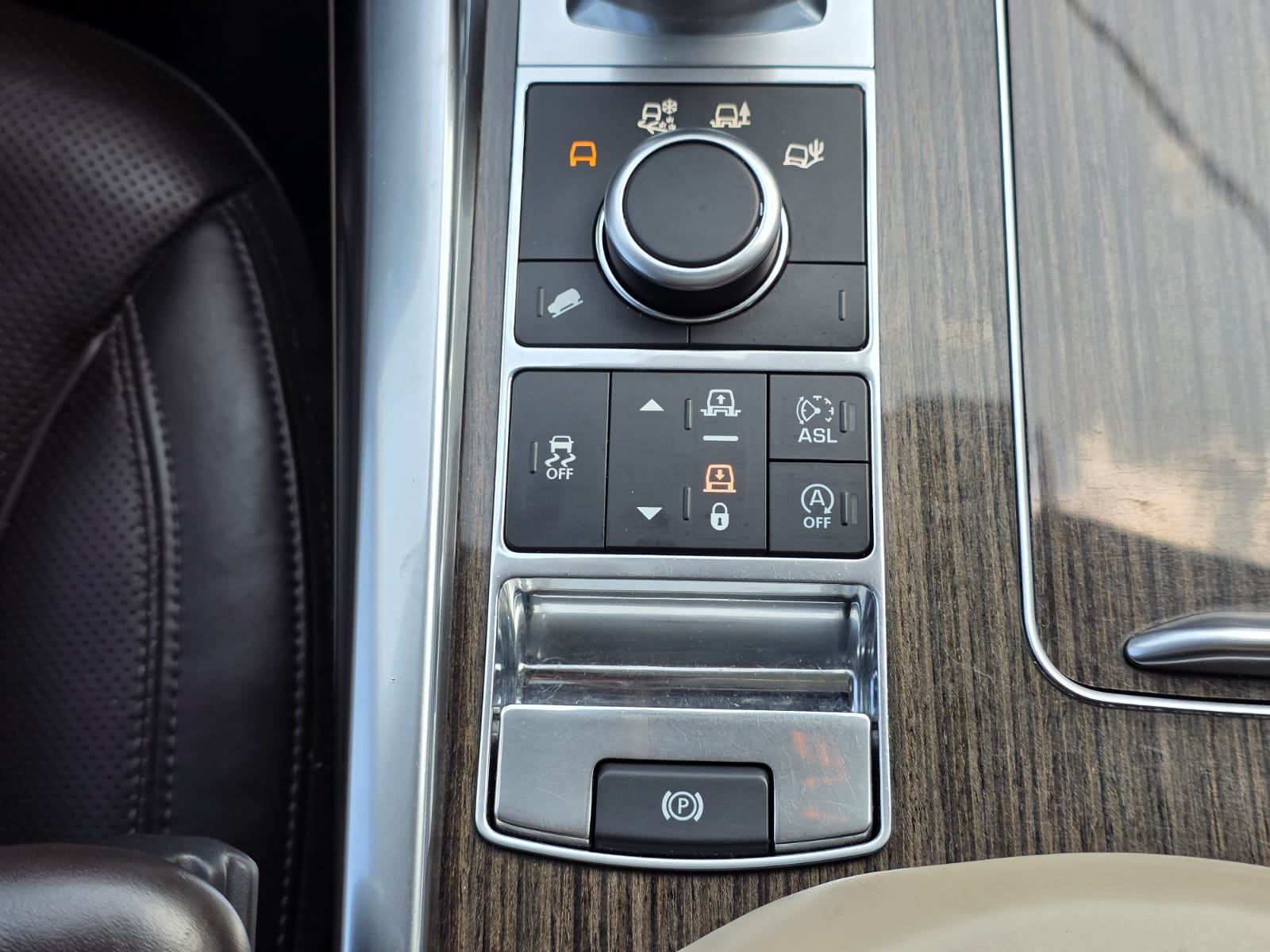 /akmautomotiveltd/2016-LandRover-RangeRover-9458846272294501.jpg