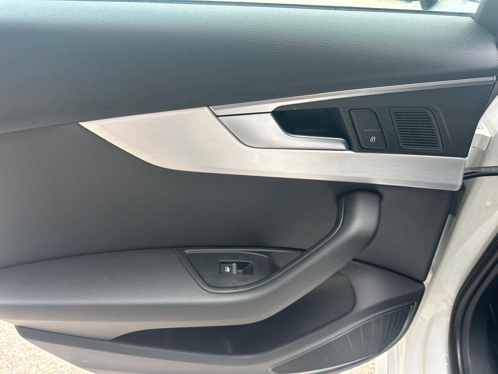 /akmautomotiveltd/2017-Audi-A4-6132035260317077.jpg