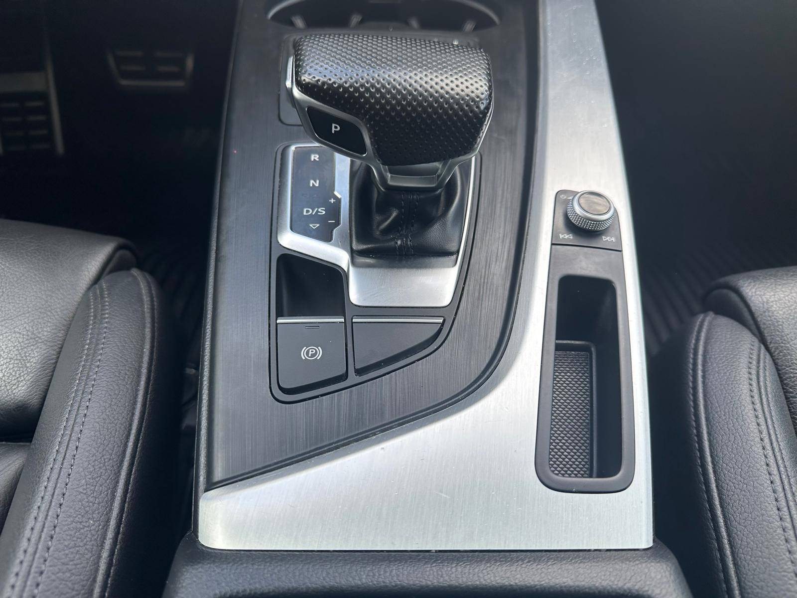 /akmautomotiveltd/2017-Audi-A4-749697089721757.jpg