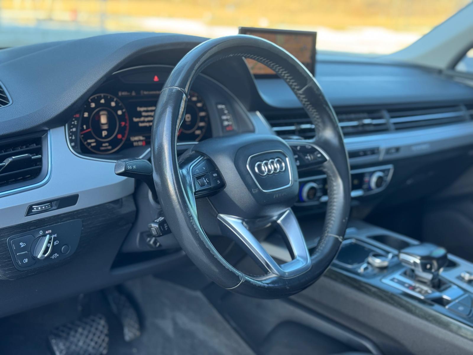 /akmautomotiveltd/2017-Audi-Q7-04815693949468547.jpg