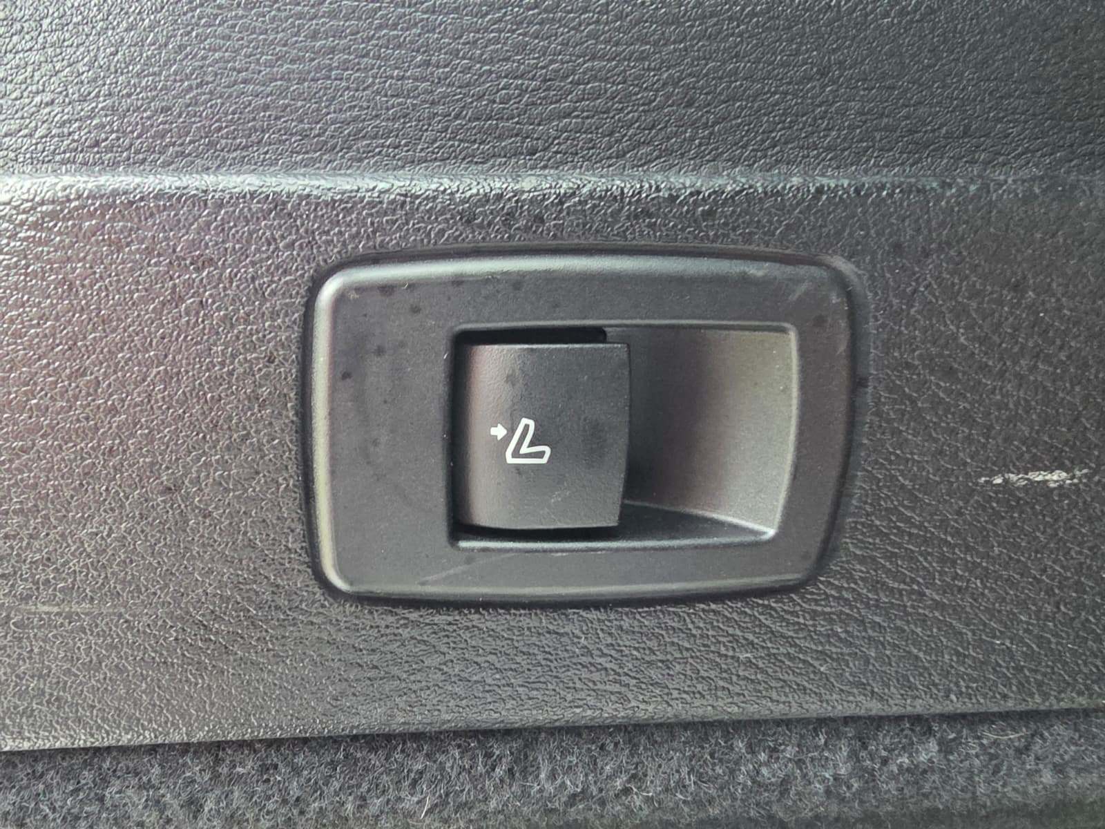 /akmautomotiveltd/2017-BMW-X1-5450075236904954.jpg