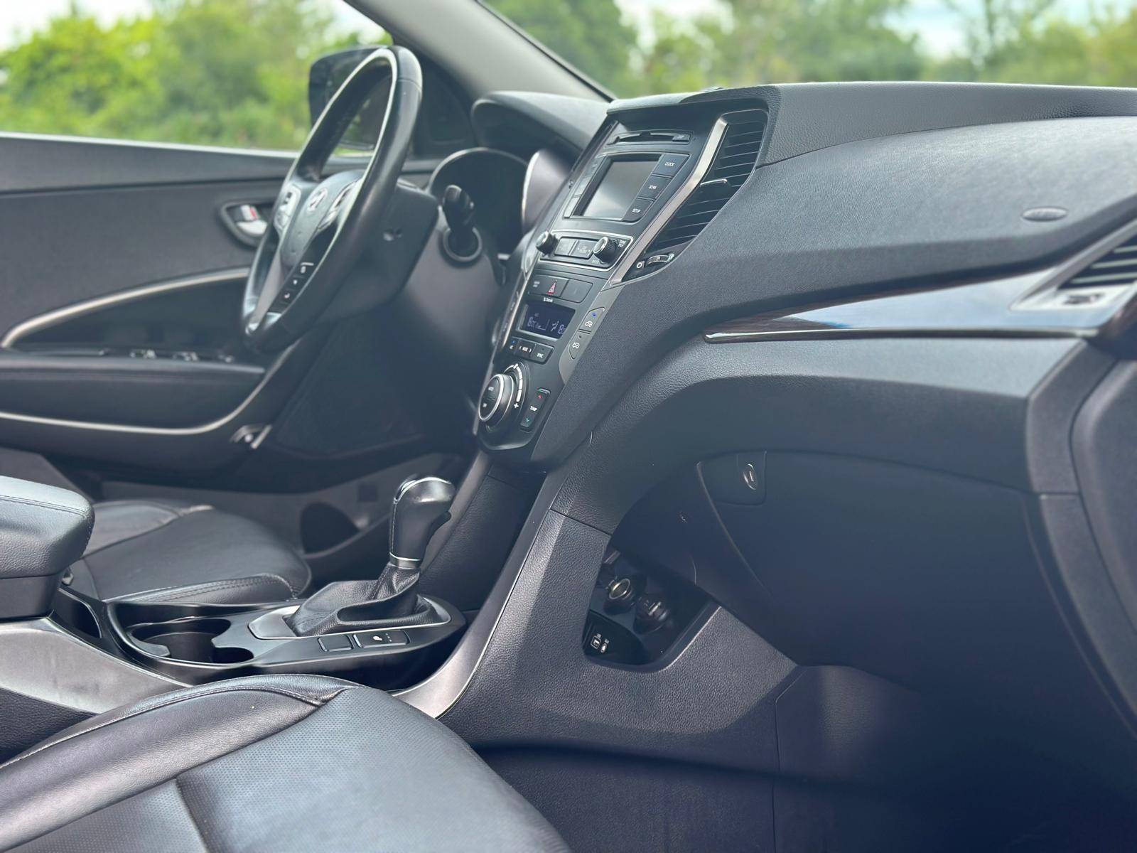 /akmautomotiveltd/2017-Hyundai-SantaFe-008954726936346802.jpg