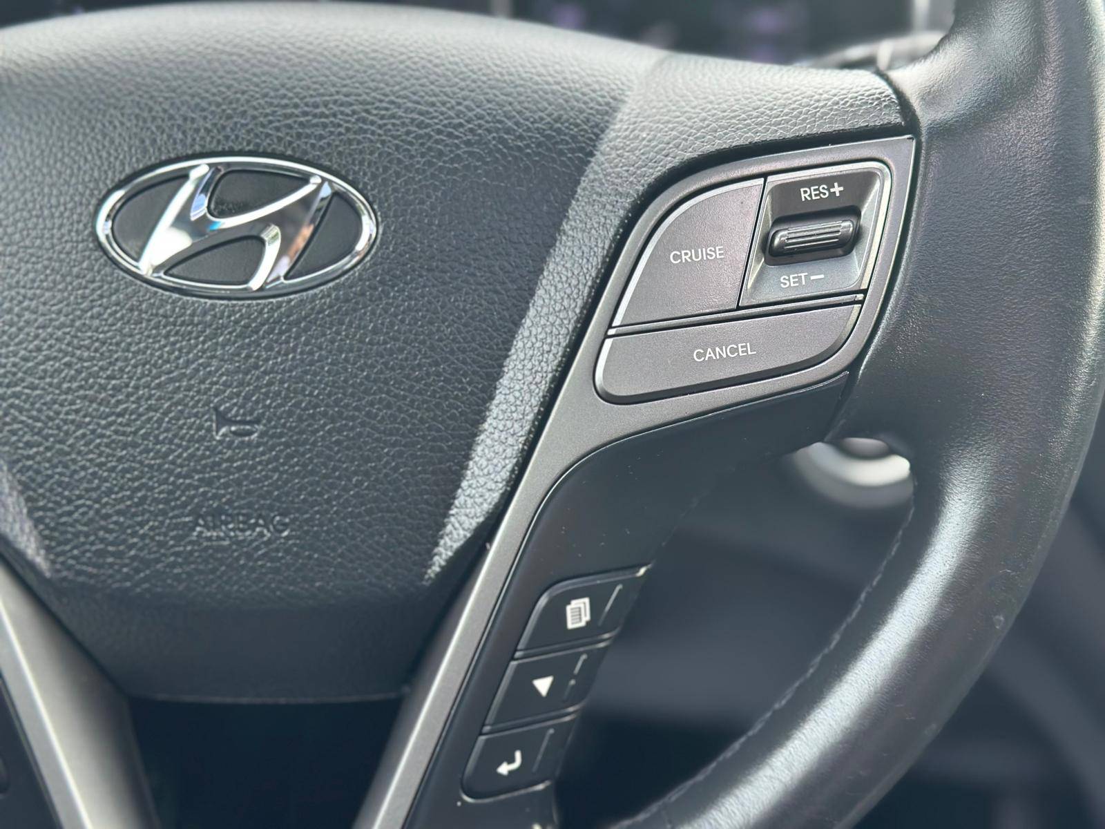 /akmautomotiveltd/2017-Hyundai-SantaFe-36341596773425544.jpg