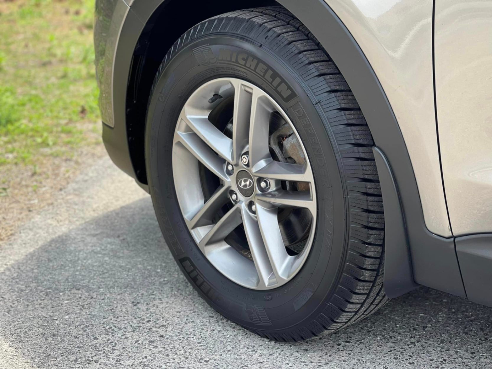 /akmautomotiveltd/2017-Hyundai-SantaFe-46025111606040237.jpg