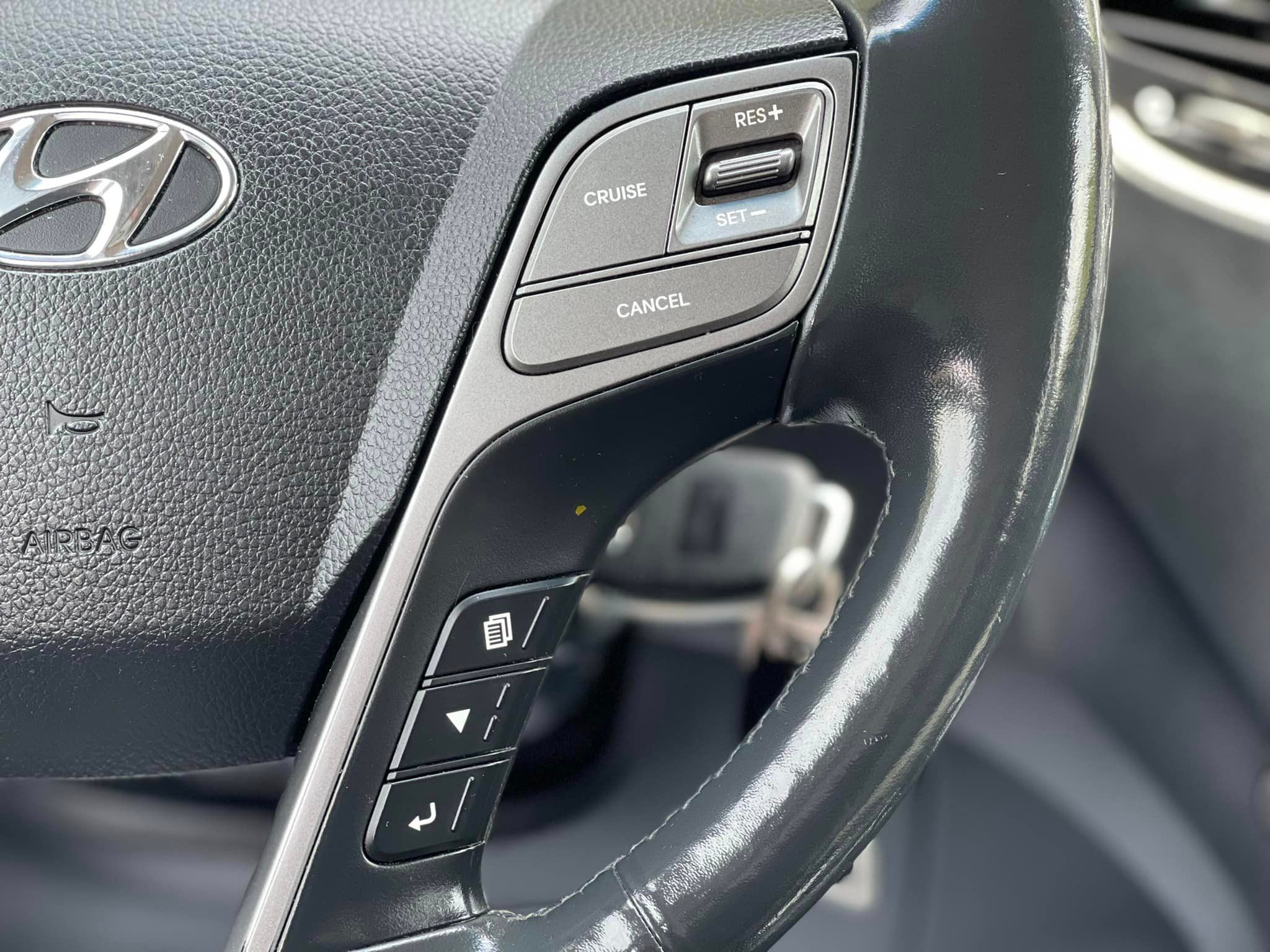 /akmautomotiveltd/2017-Hyundai-SantaFe-5675753469614155.jpg