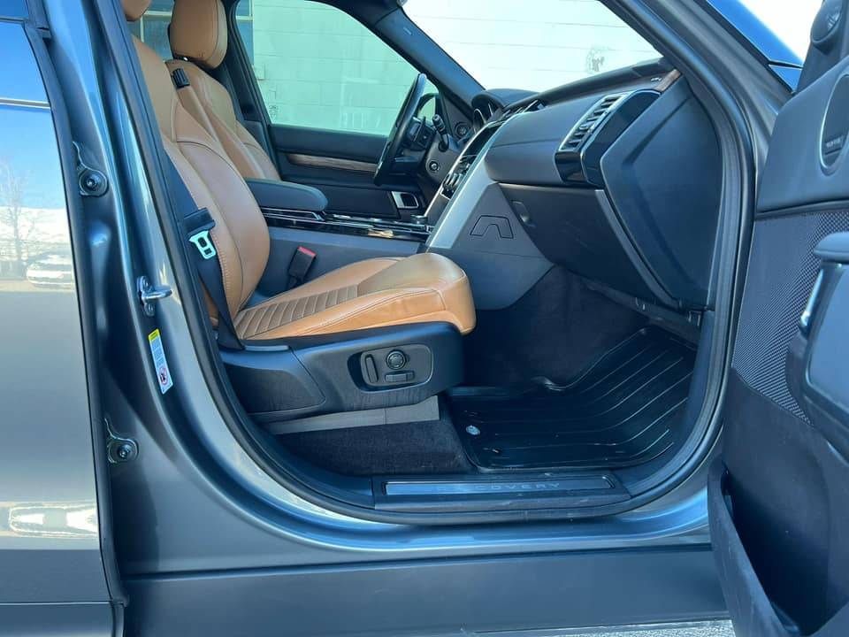 /akmautomotiveltd/2017-LandRover-Discovery-5426238396019814.jpg