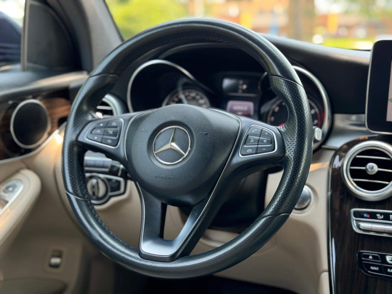/akmautomotiveltd/2017-Mercedes-Benz-GLC-class-43017353963719174.jpg