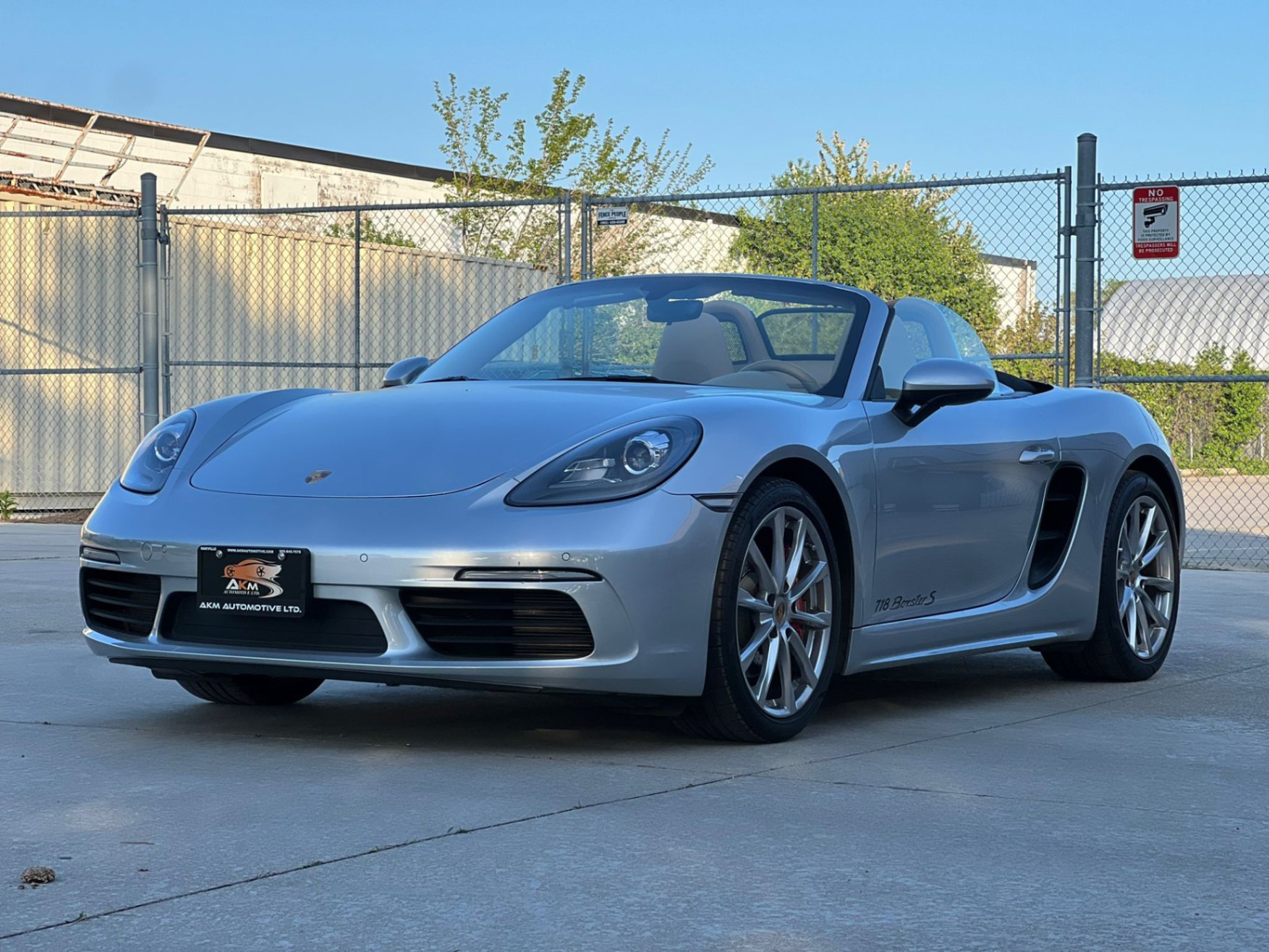 /akmautomotiveltd/2017-Porsche-718Boxster-10205919915072892.jpg