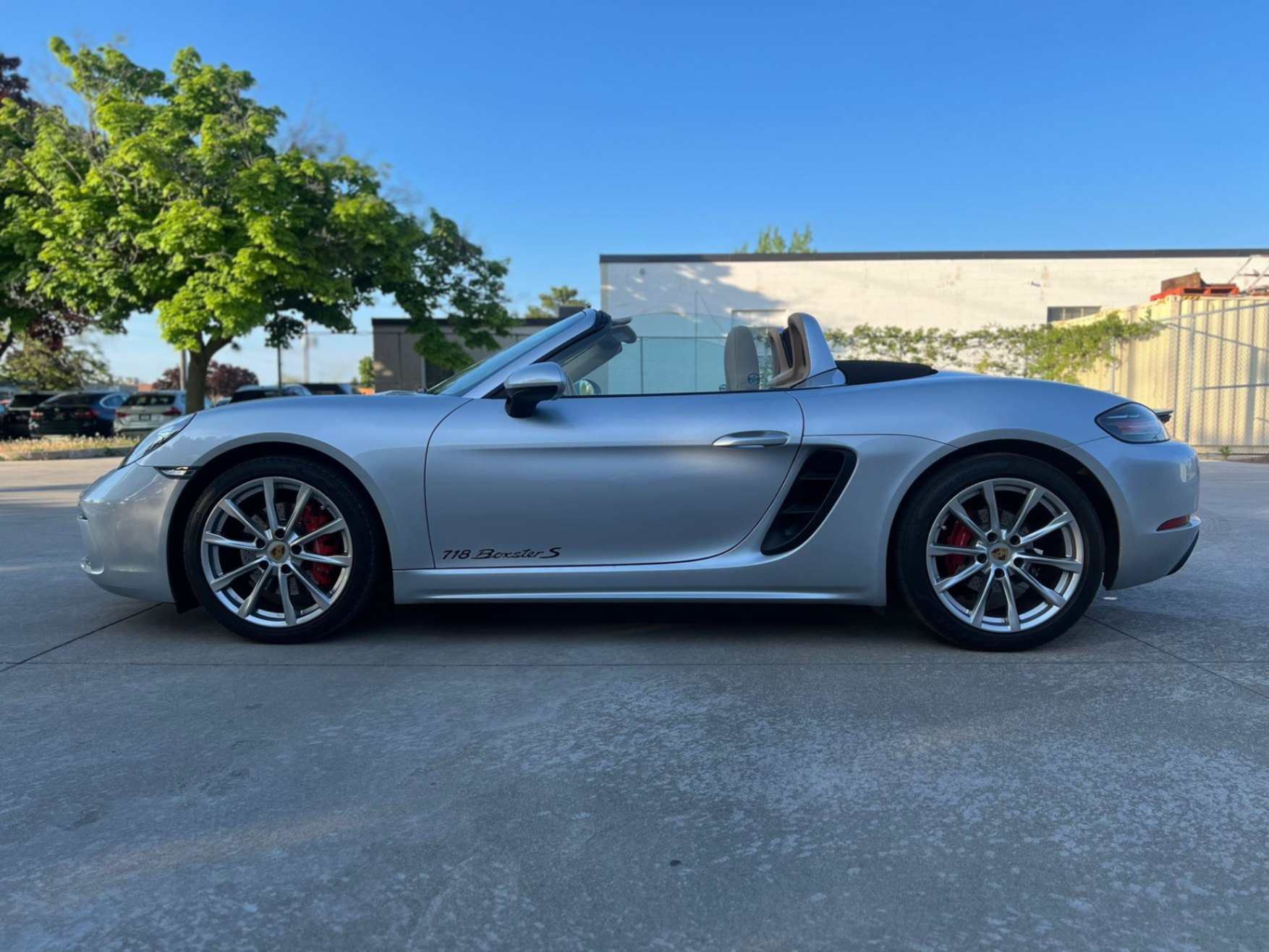 /akmautomotiveltd/2017-Porsche-718Boxster-7024780123690244.jpg