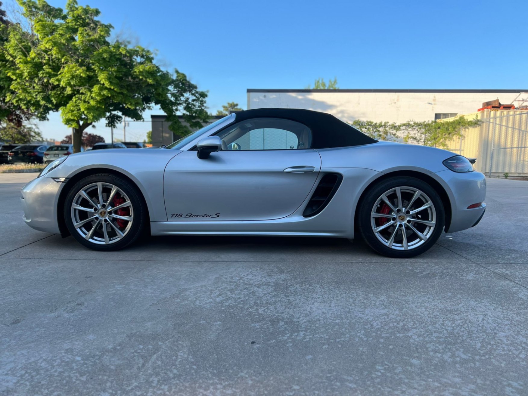 /akmautomotiveltd/2017-Porsche-718Boxster-800686520761619.jpg