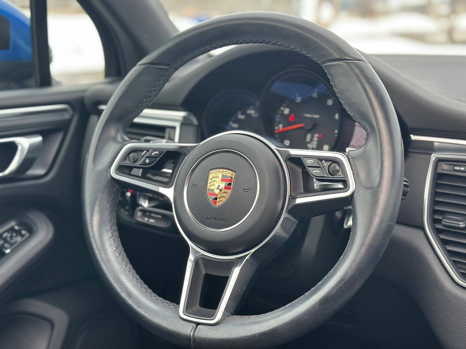 /akmautomotiveltd/2017-Porsche-Macan-2211113687559383.jpg