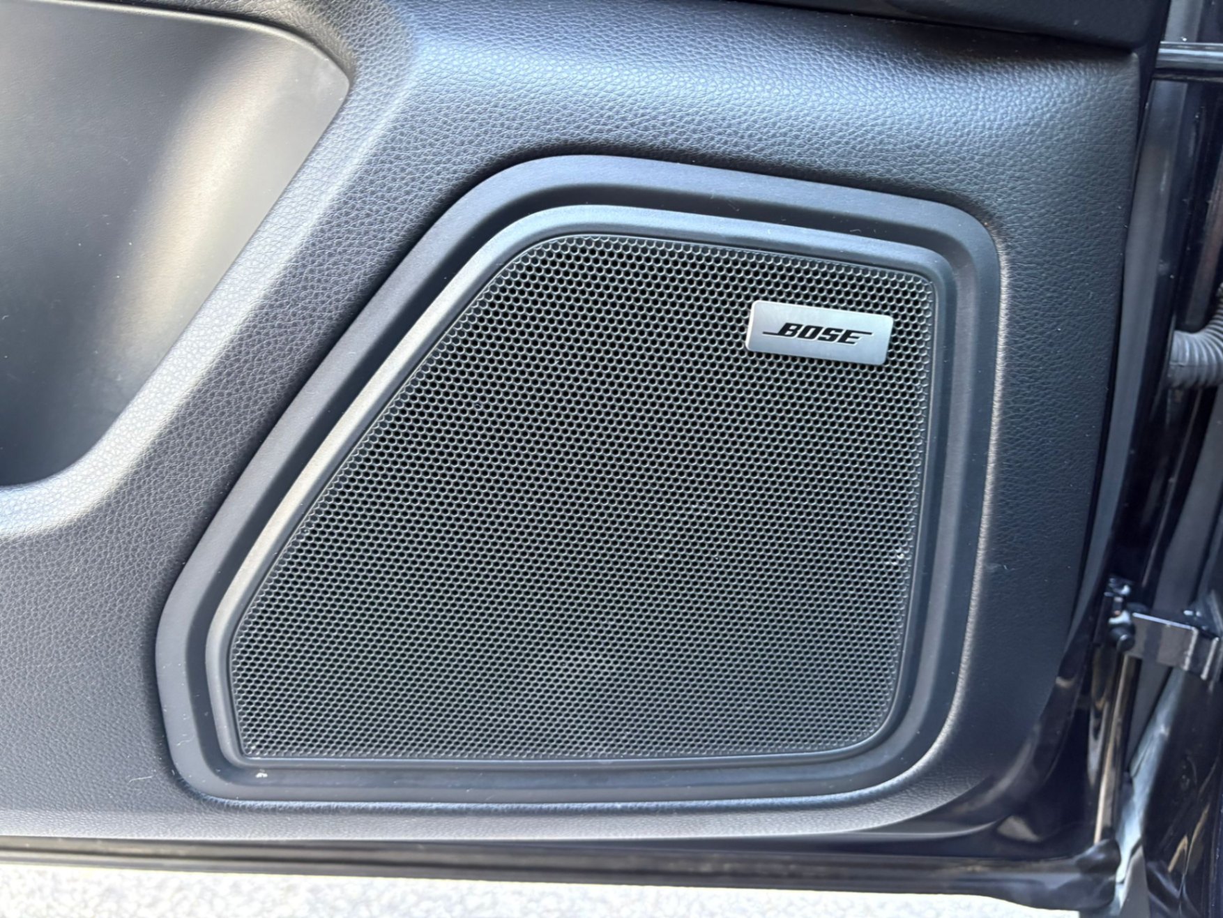 /akmautomotiveltd/2017-Porsche-Macan-323637594323136.jpg