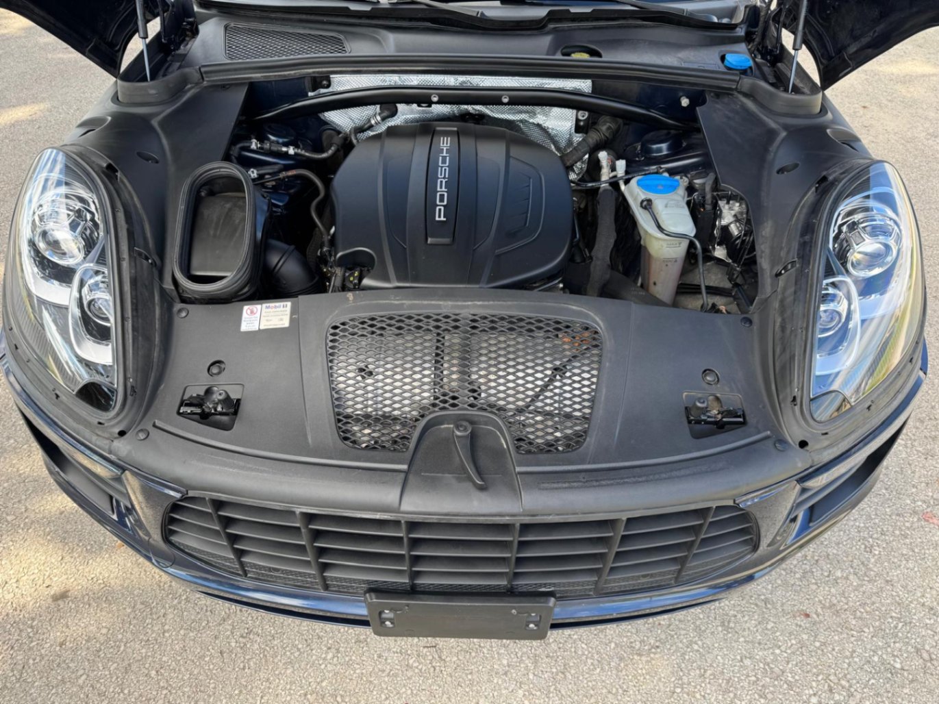 /akmautomotiveltd/2017-Porsche-Macan-32586535577714115.jpg