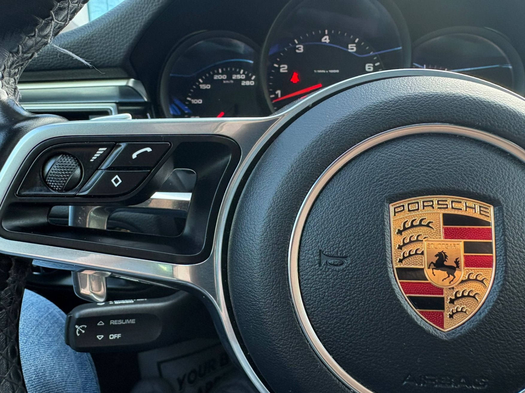 /akmautomotiveltd/2017-Porsche-Macan-3847100726747983.jpg