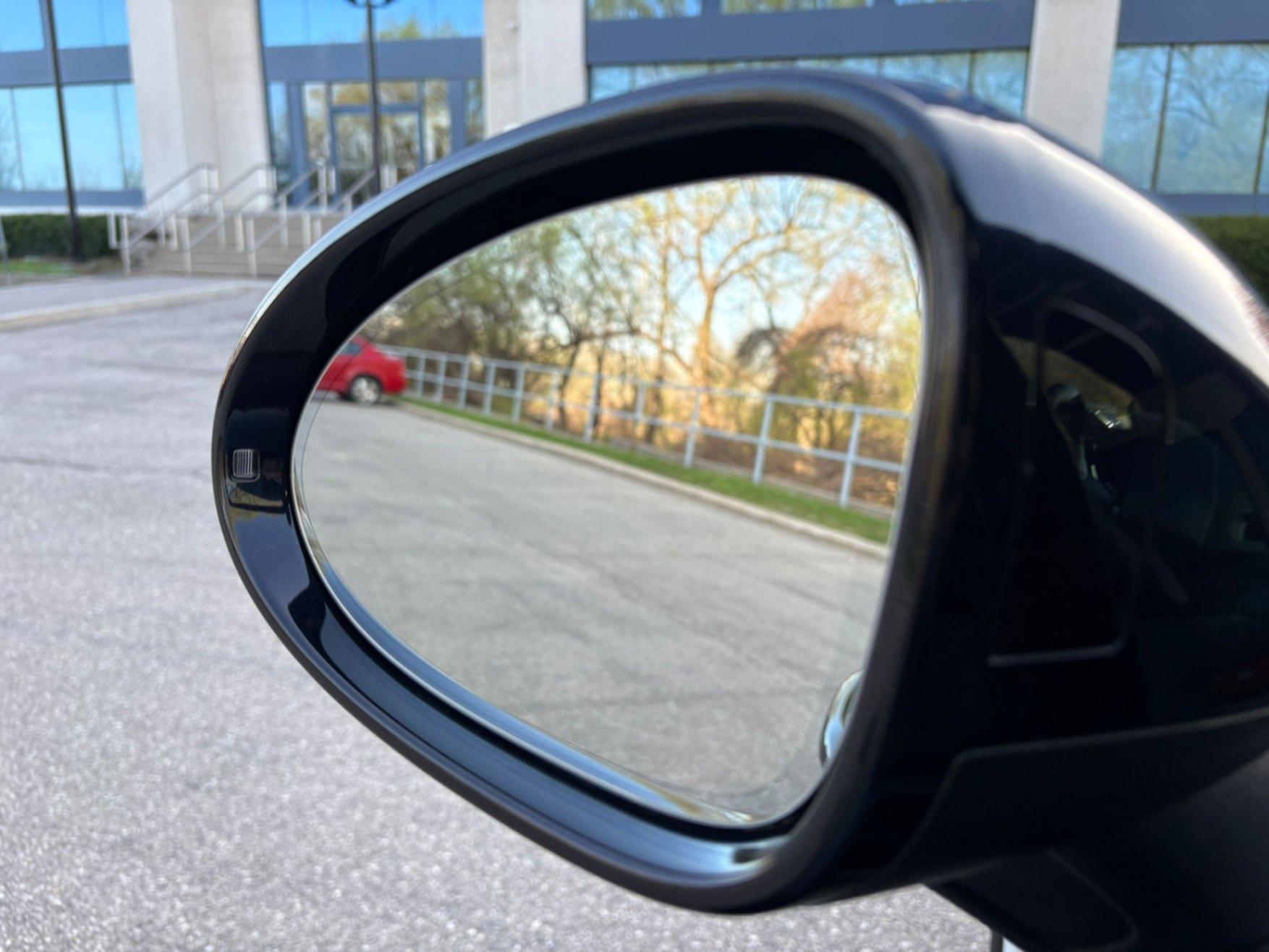 /akmautomotiveltd/2017-Porsche-Macan-402400015469911.jpg
