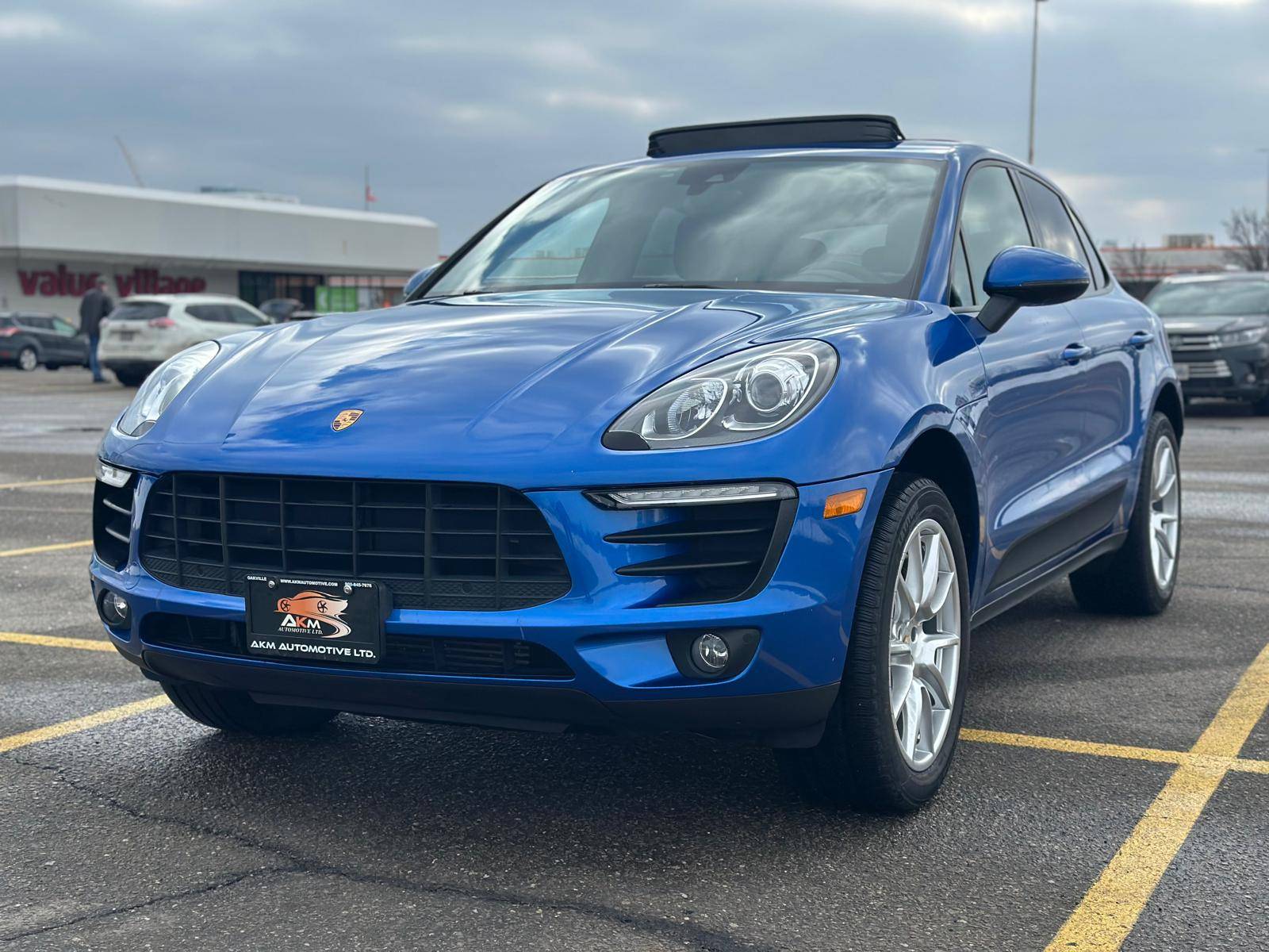 /akmautomotiveltd/2017-Porsche-Macan-40962823540475446.jpg