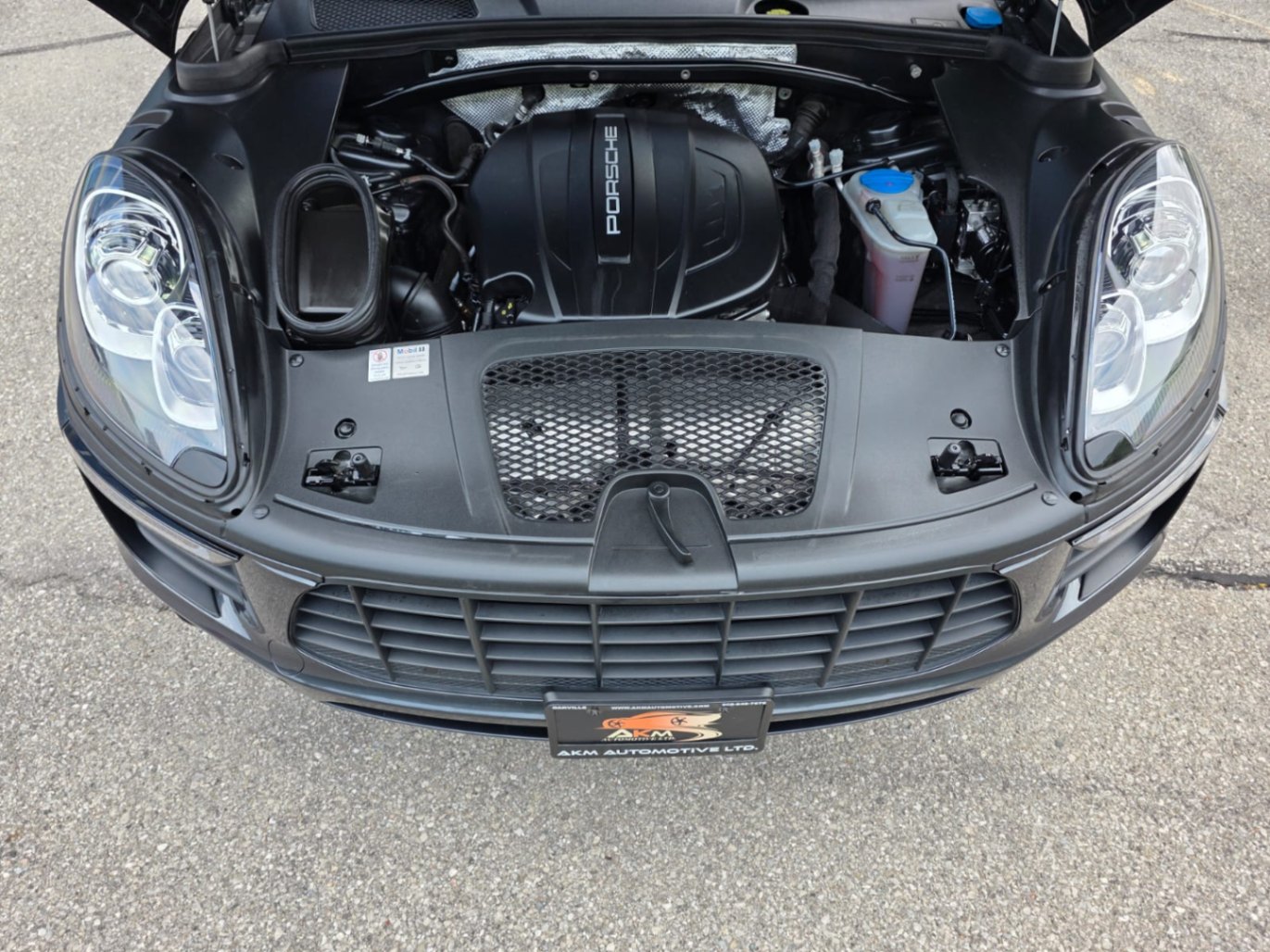 /akmautomotiveltd/2017-Porsche-Macan-6343252098991923.jpg