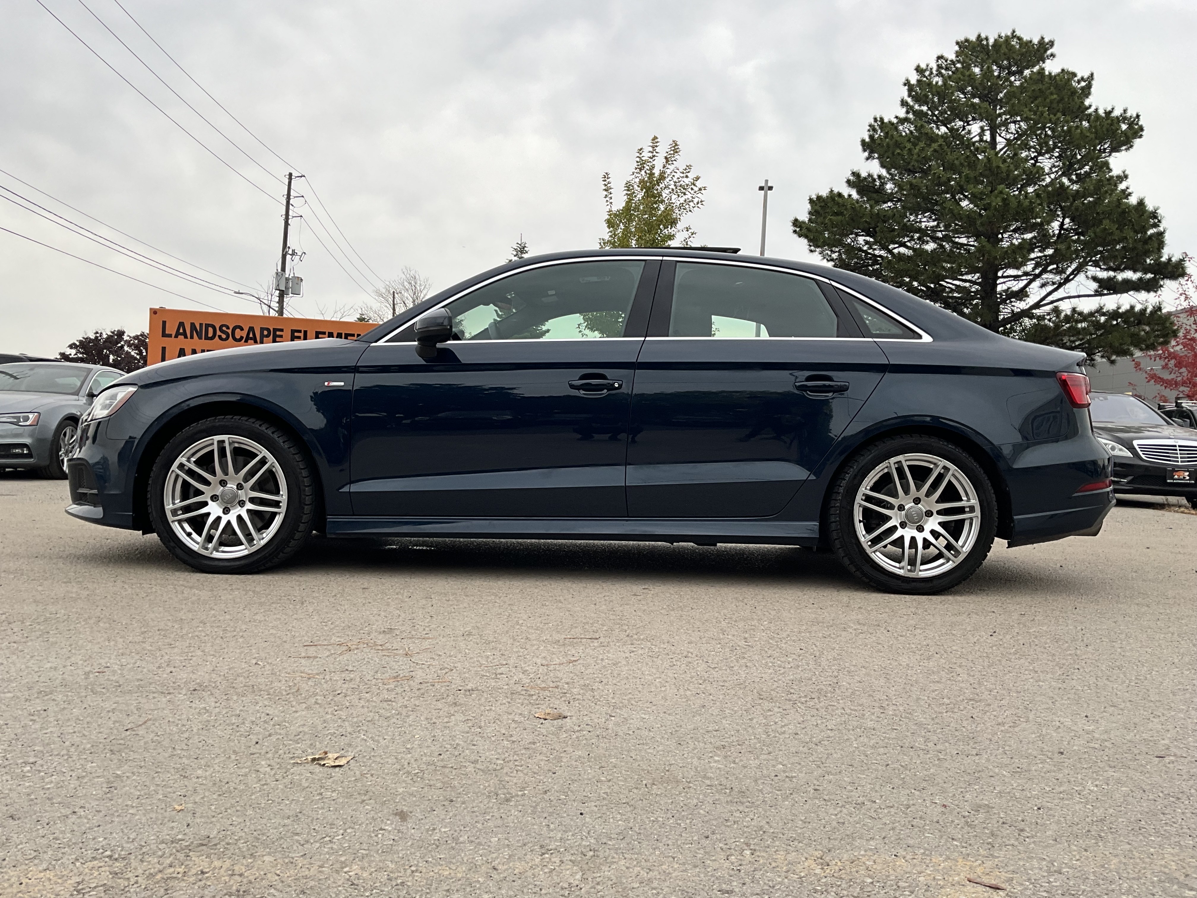 /akmautomotiveltd/2018-Audi-A3Sedan-5074770201807093.jpg