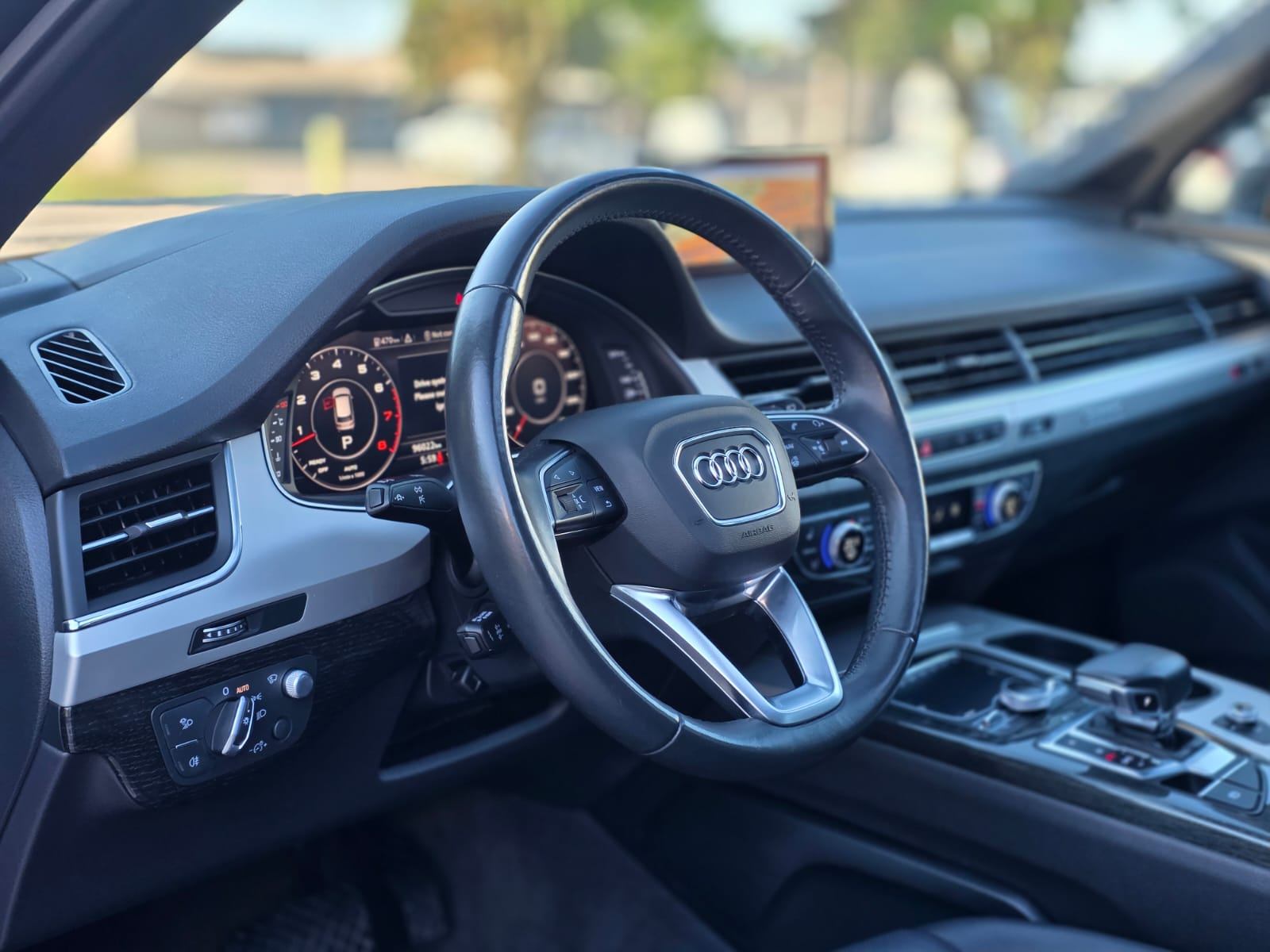/akmautomotiveltd/2018-Audi-Q7-17499021705754436.jpg