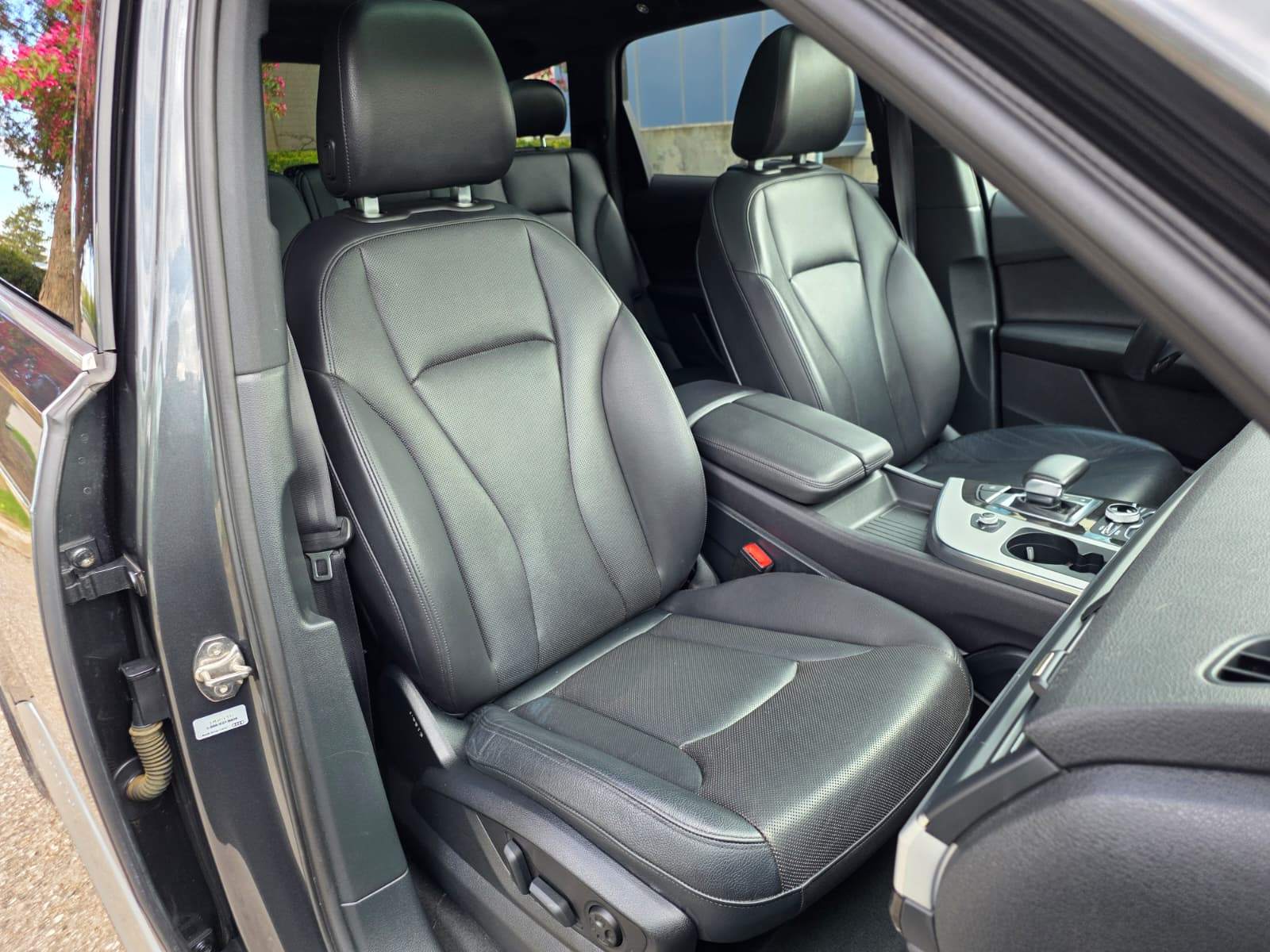 /akmautomotiveltd/2018-Audi-Q7-26127688337453114.jpg