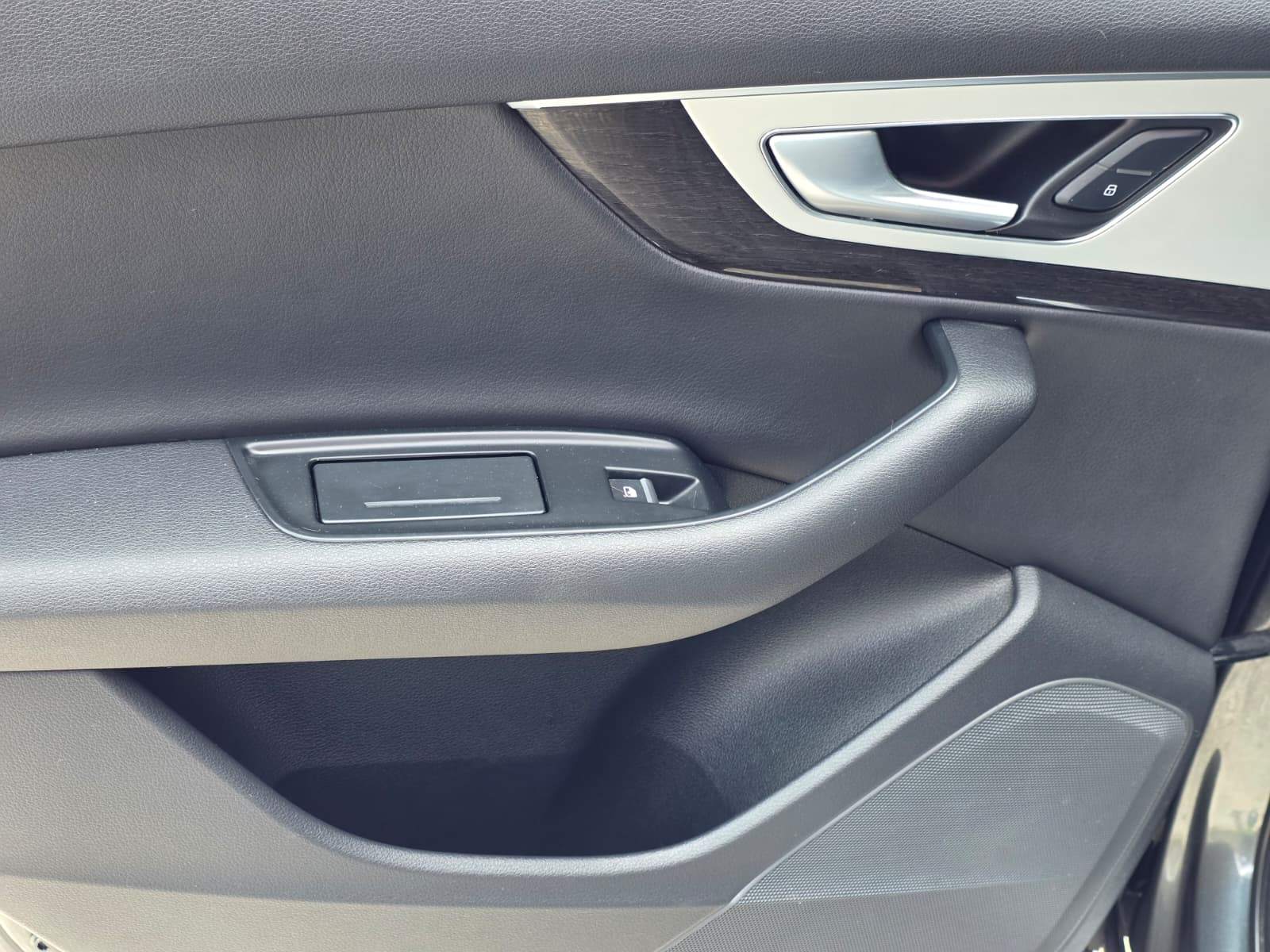 /akmautomotiveltd/2018-Audi-Q7-6726271420462382.jpg