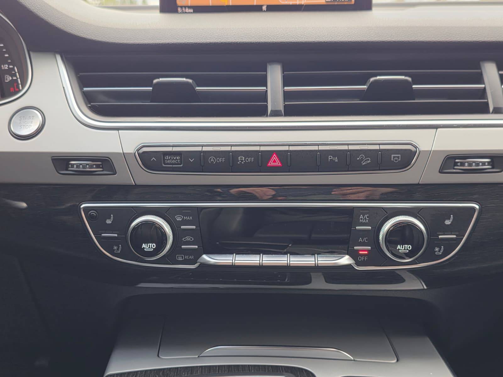 /akmautomotiveltd/2018-Audi-Q7-8811533871972288.jpg