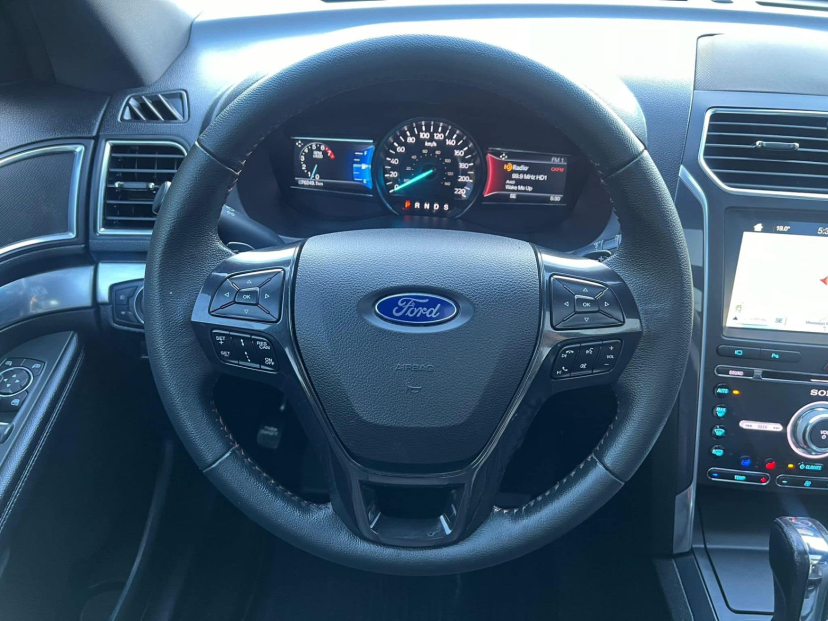 /akmautomotiveltd/2018-Ford-Explorer-2252785905803898.jpg