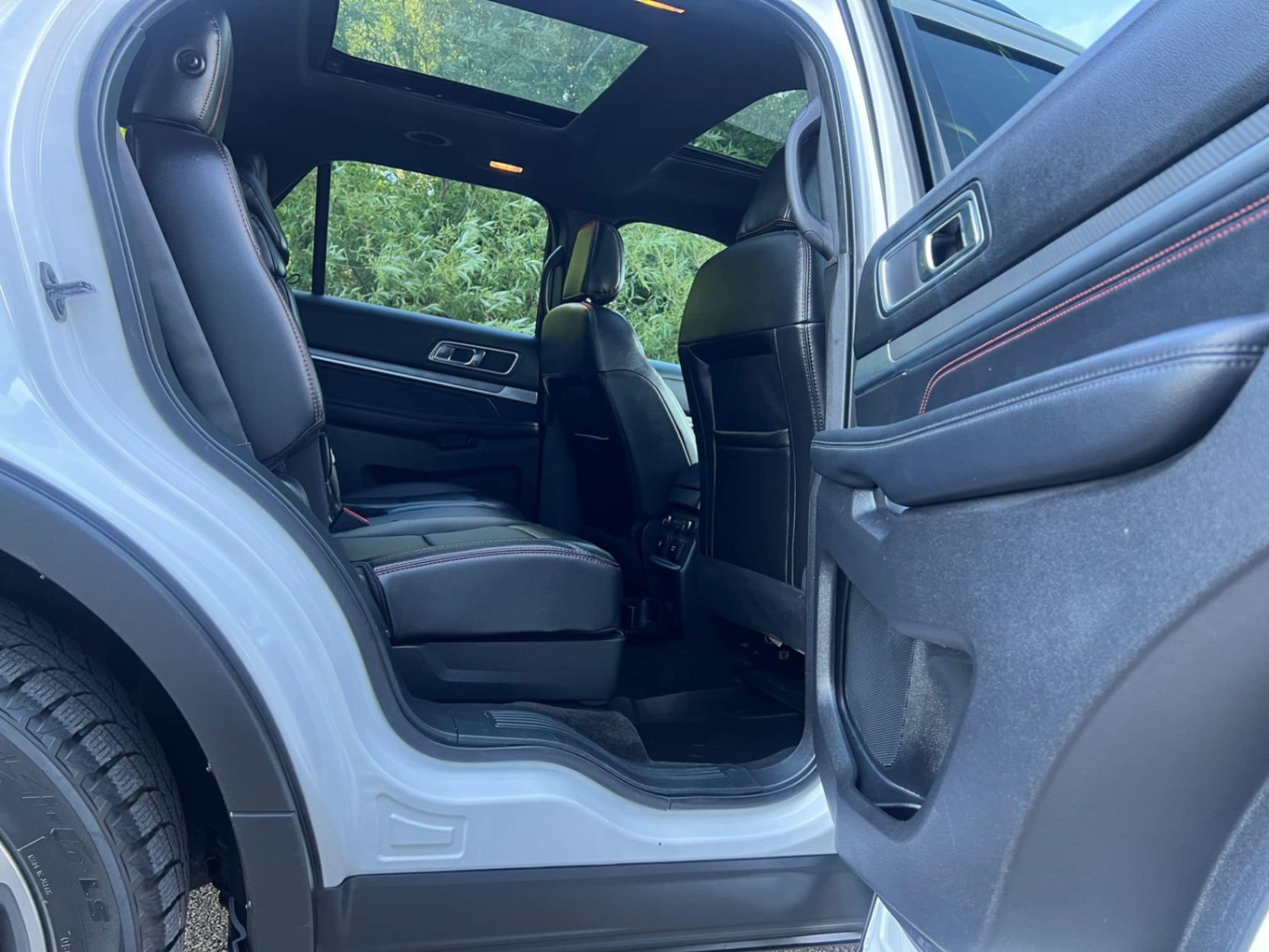 /akmautomotiveltd/2018-Ford-Explorer-7841445492684469.jpg