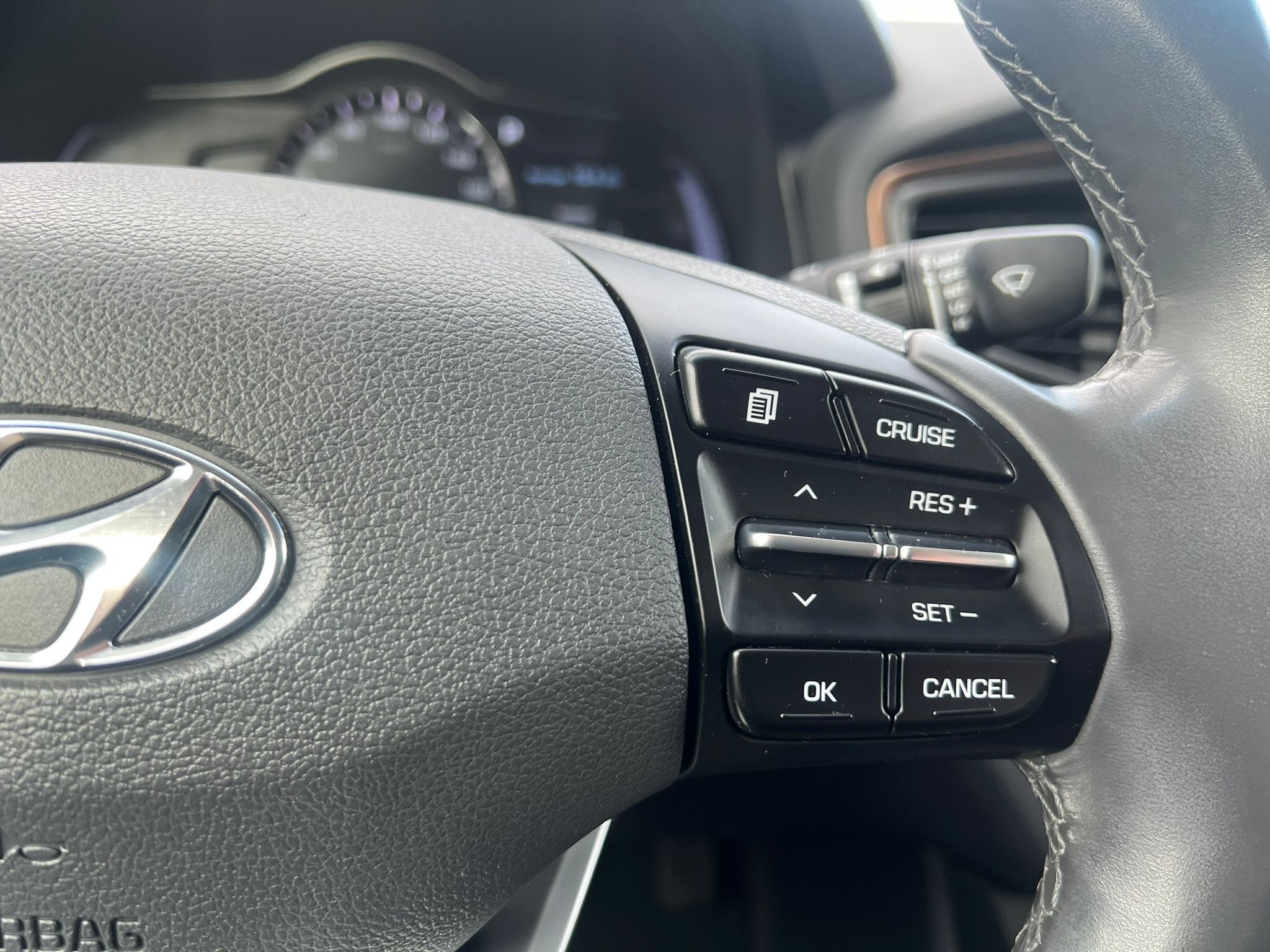 /akmautomotiveltd/2018-Hyundai-IoniqElectric-3747909303404744.jpg