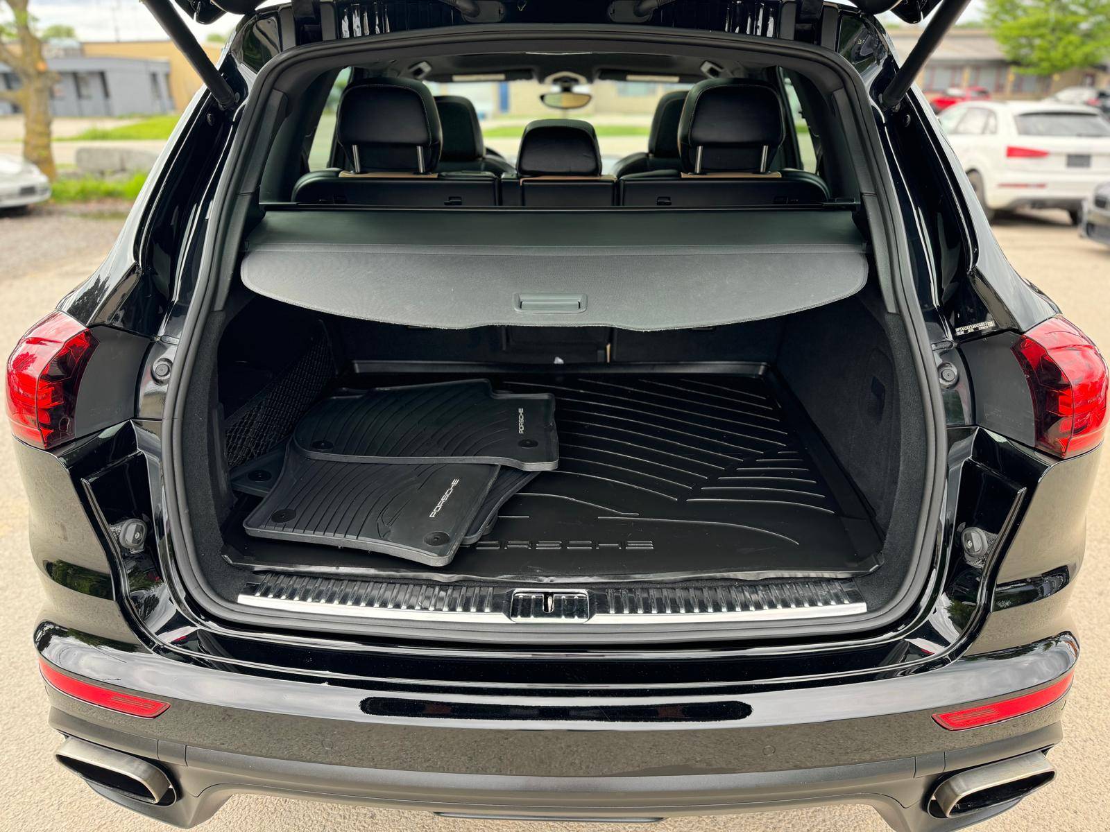 /akmautomotiveltd/2018-Porsche-Cayenne-051622189234489246.jpg
