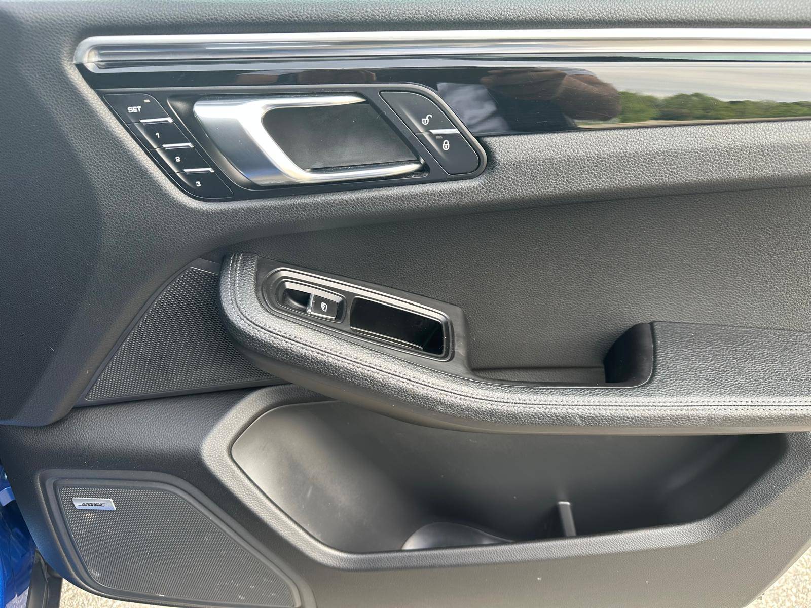 /akmautomotiveltd/2018-Porsche-Macan-28821891544926115.jpg